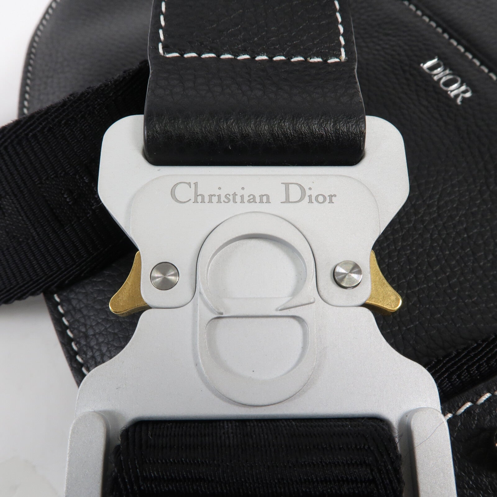 Dior 牛皮皮革Saddle銀扣肩背袋