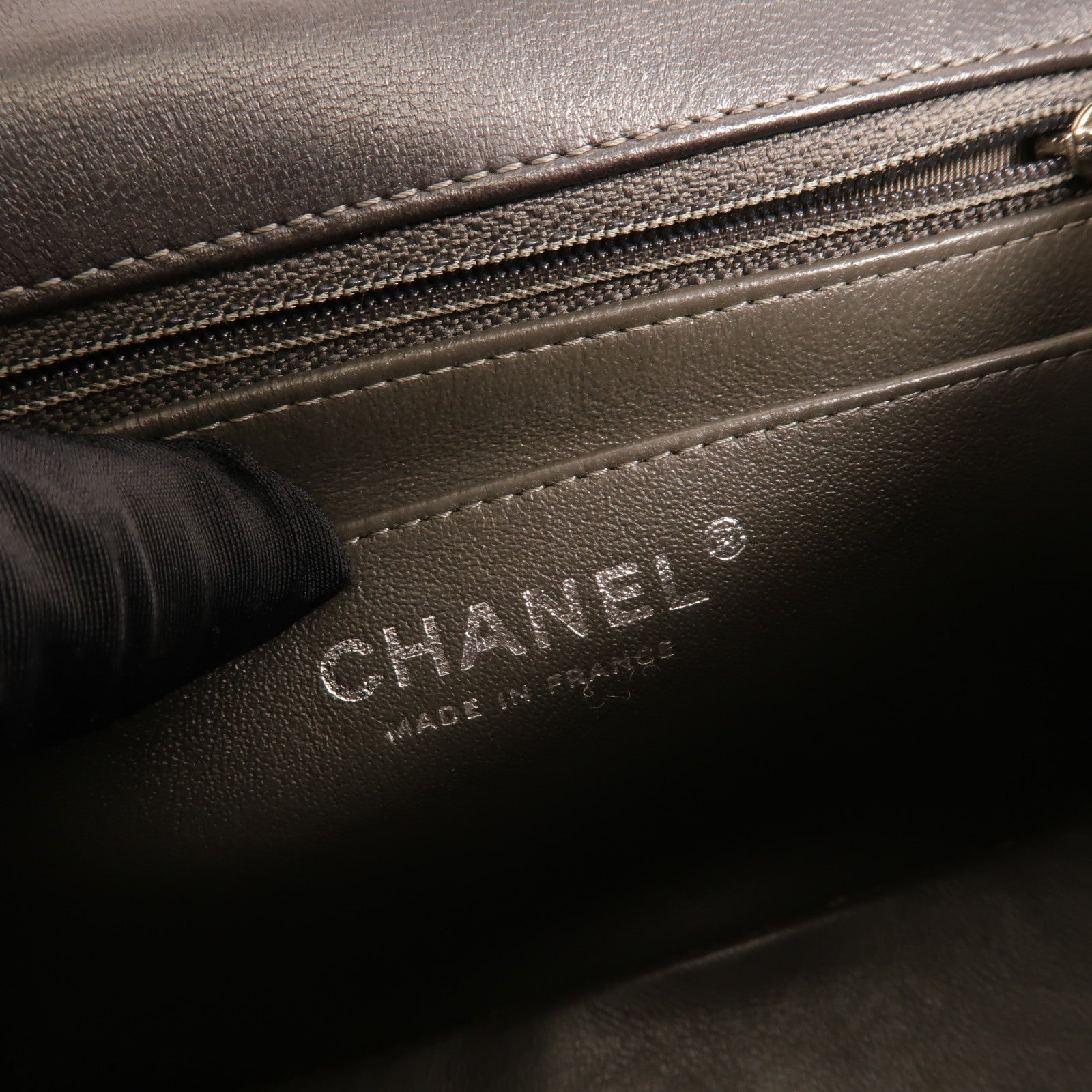 CHANEL 羊皮皮革Mini Classic 17鏈帶肩背袋