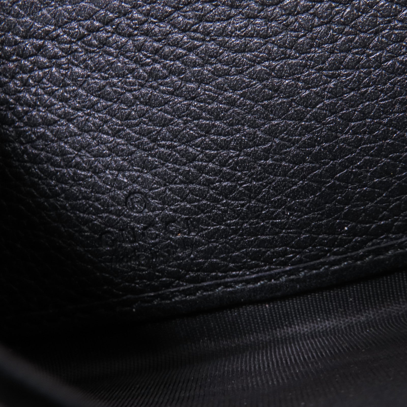 GUCCI 牛皮皮革Zipper Long Round Wallet金扣長錢包