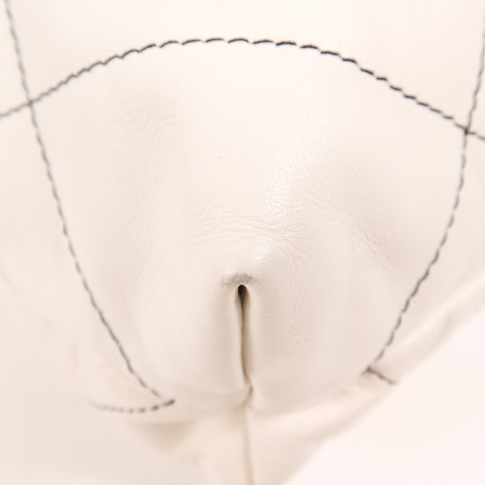 CHANEL 羊皮皮革Chanel 22 Small銀扣鏈帶肩背袋