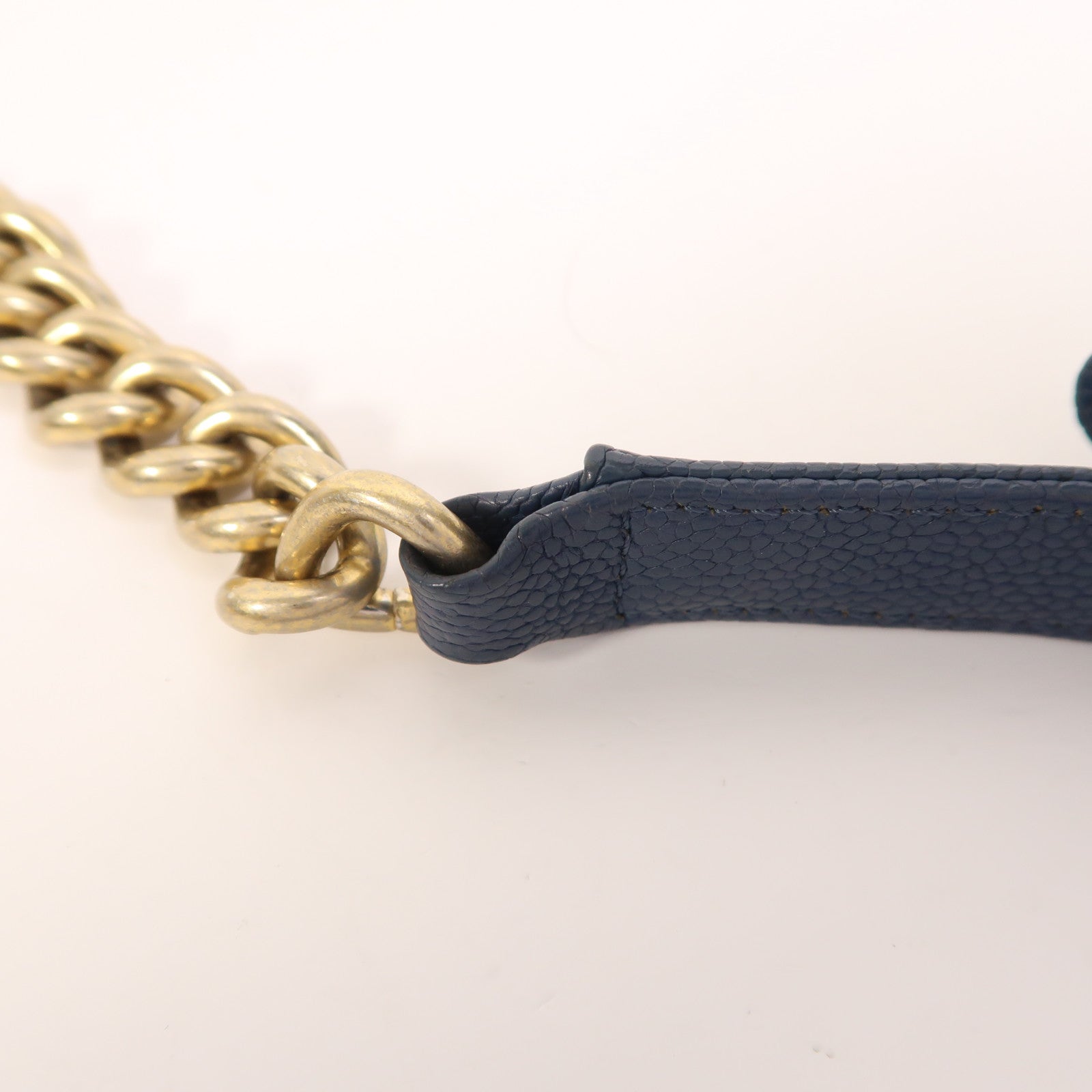 CHANEL 牛皮皮革Boy 20金扣鏈帶肩背袋