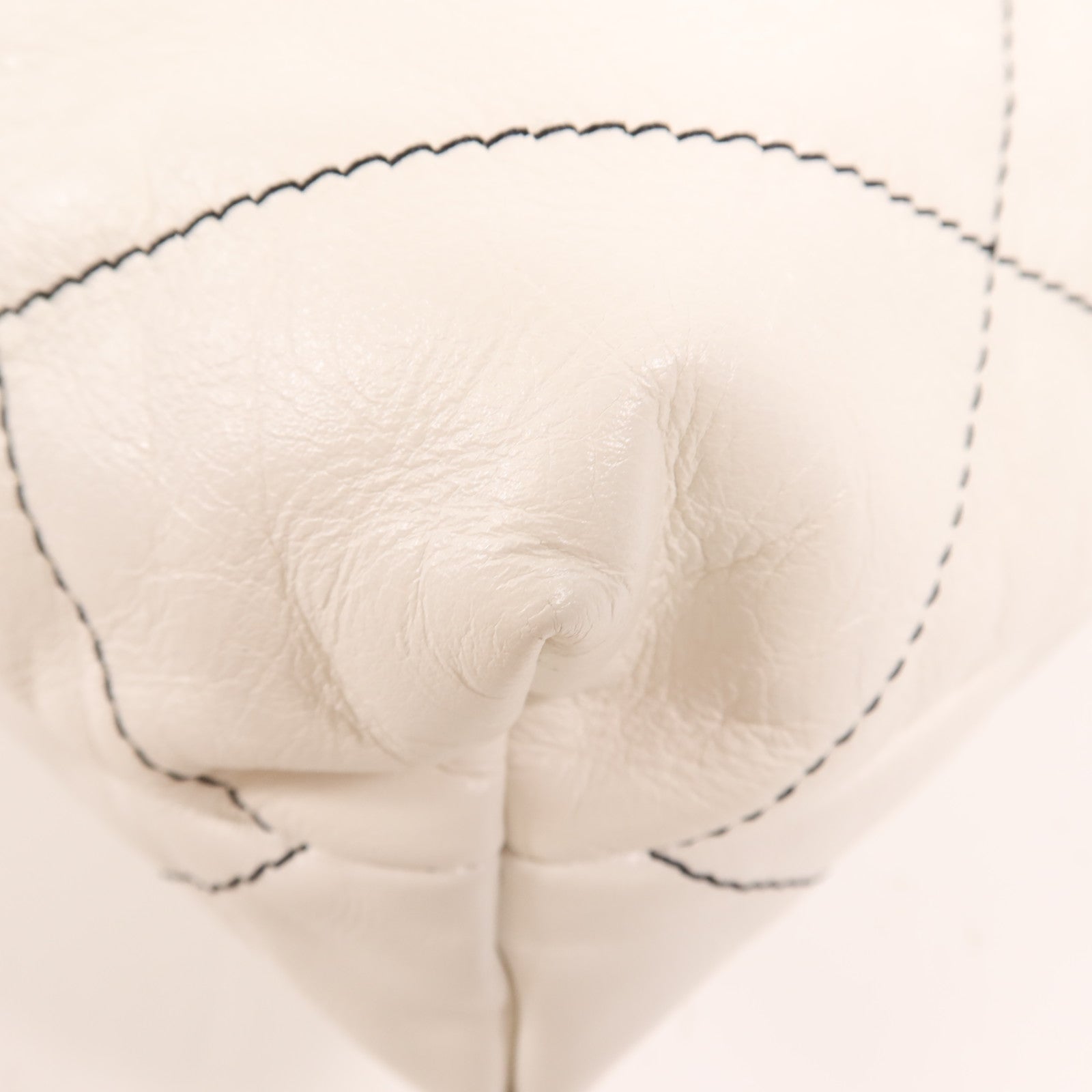 CHANEL 羊皮皮革Chanel 22 Small銀扣鏈帶肩背袋