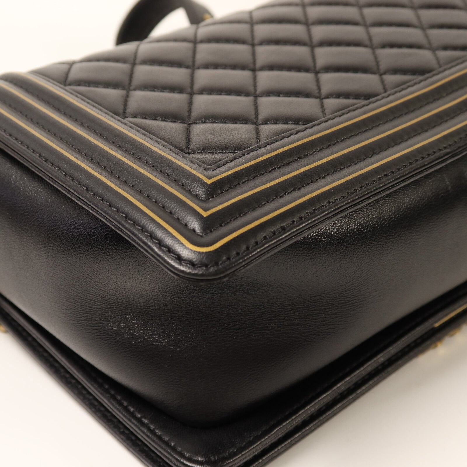 CHANEL 牛皮皮革Boy 25 Studded Handle Flap金扣鏈帶肩背袋