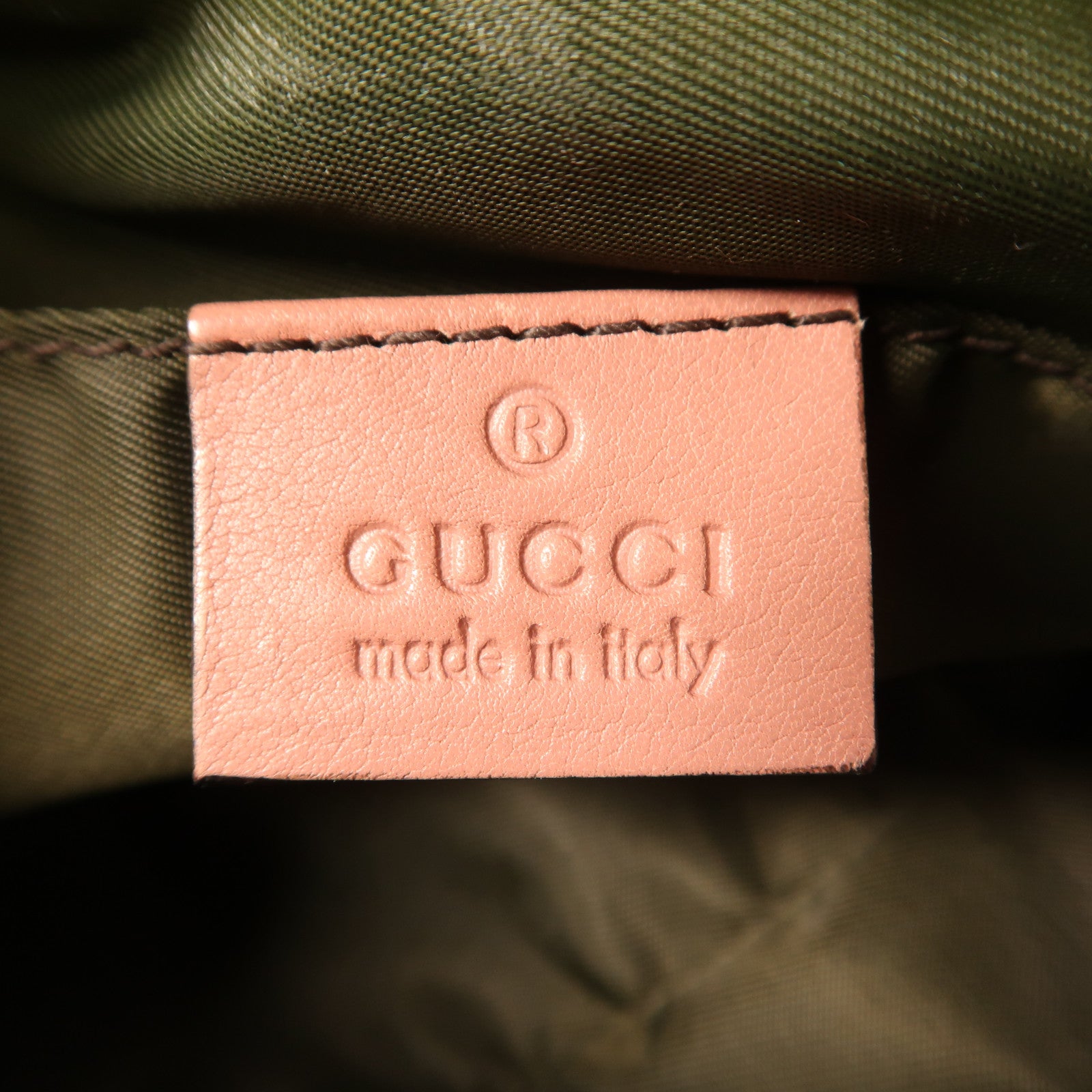 GUCCI 塗層帆布Pouch金扣化妝袋