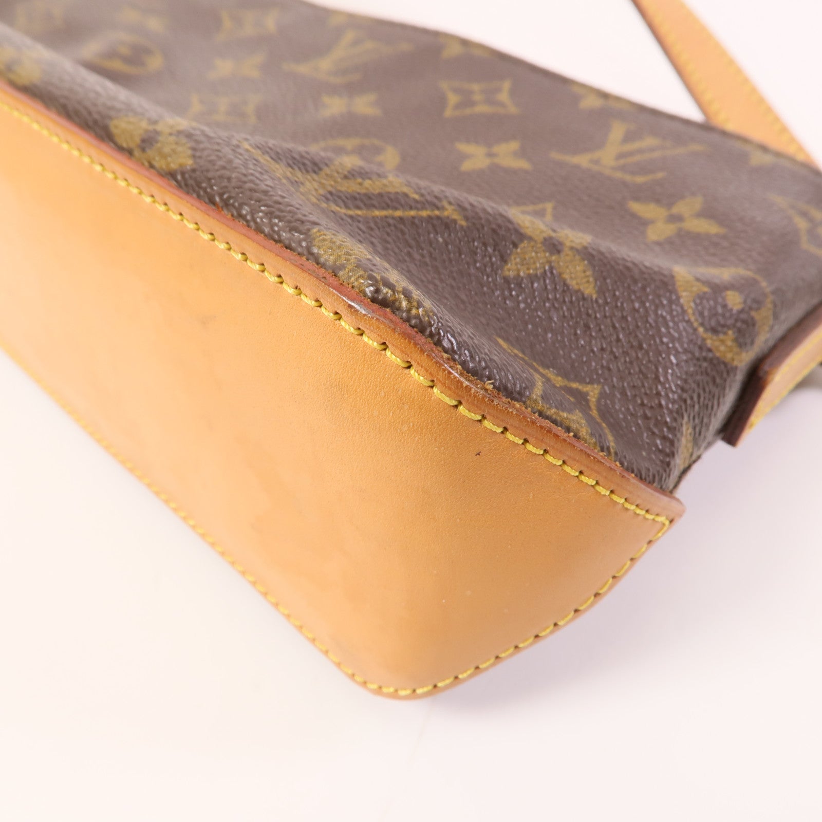 LOUIS VUITTON Monogram Trotteur金扣肩背袋