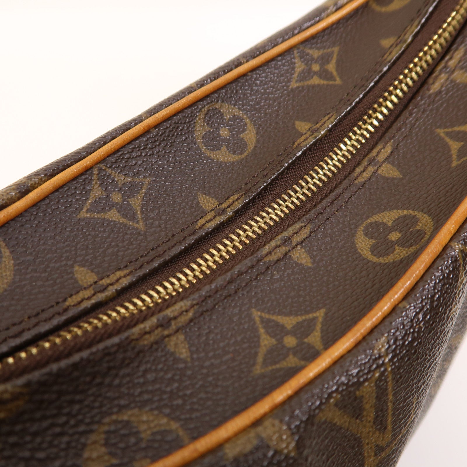 LOUIS VUITTON Monogram Boulogne金扣肩背袋