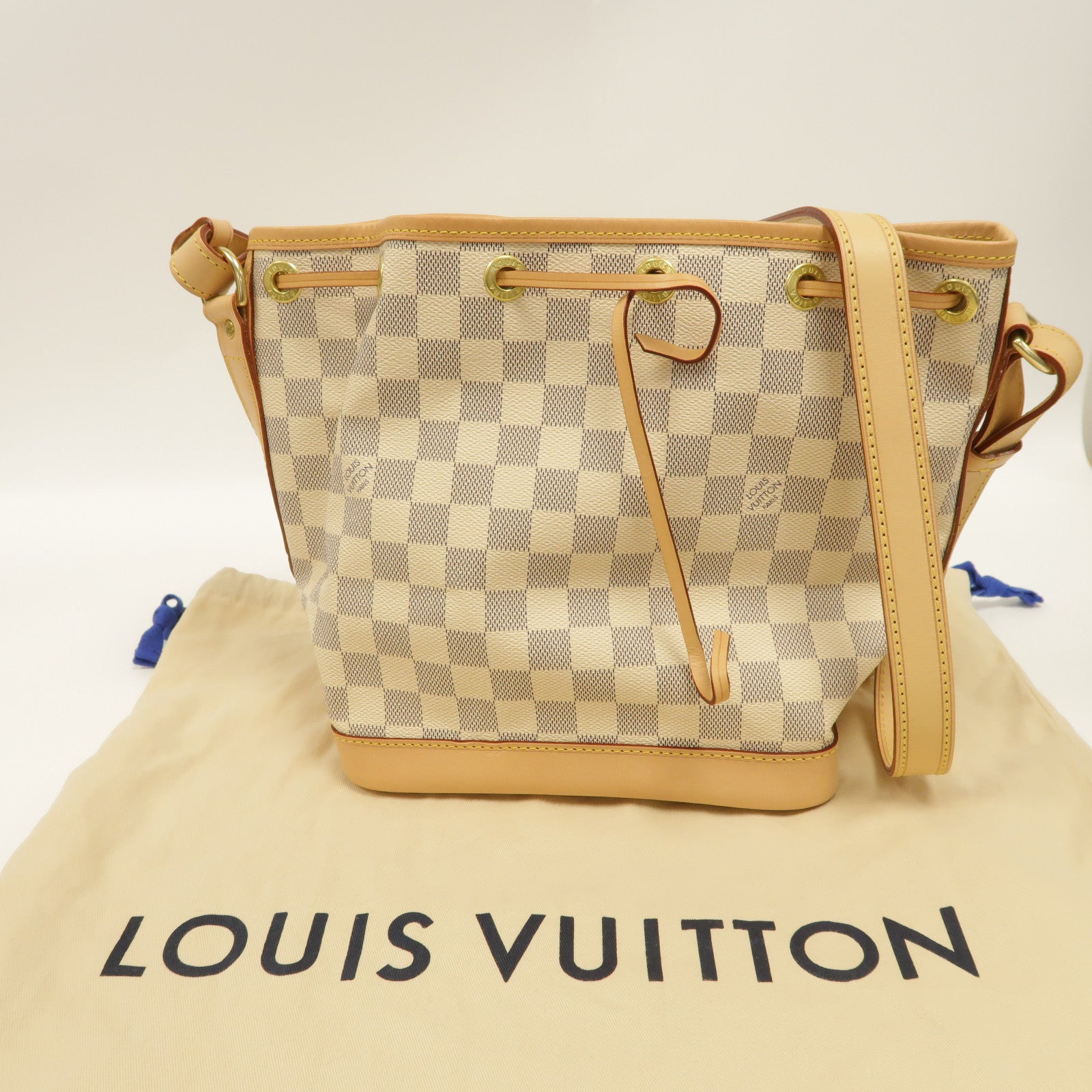 LOUIS VUITTON Damier Azur Noe BB金扣肩背袋白色