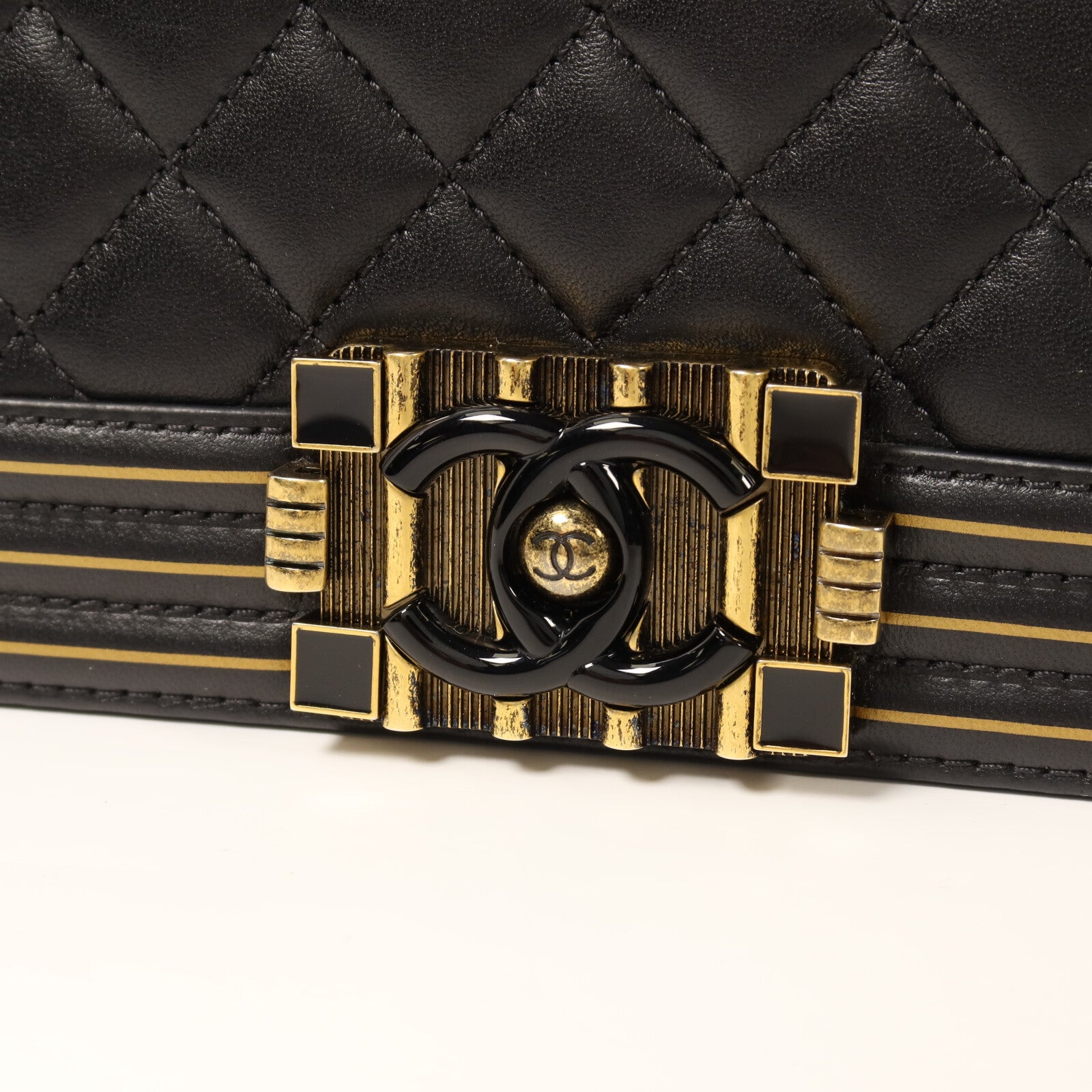 CHANEL 牛皮皮革Boy 25 Studded Handle Flap金扣鏈帶肩背袋