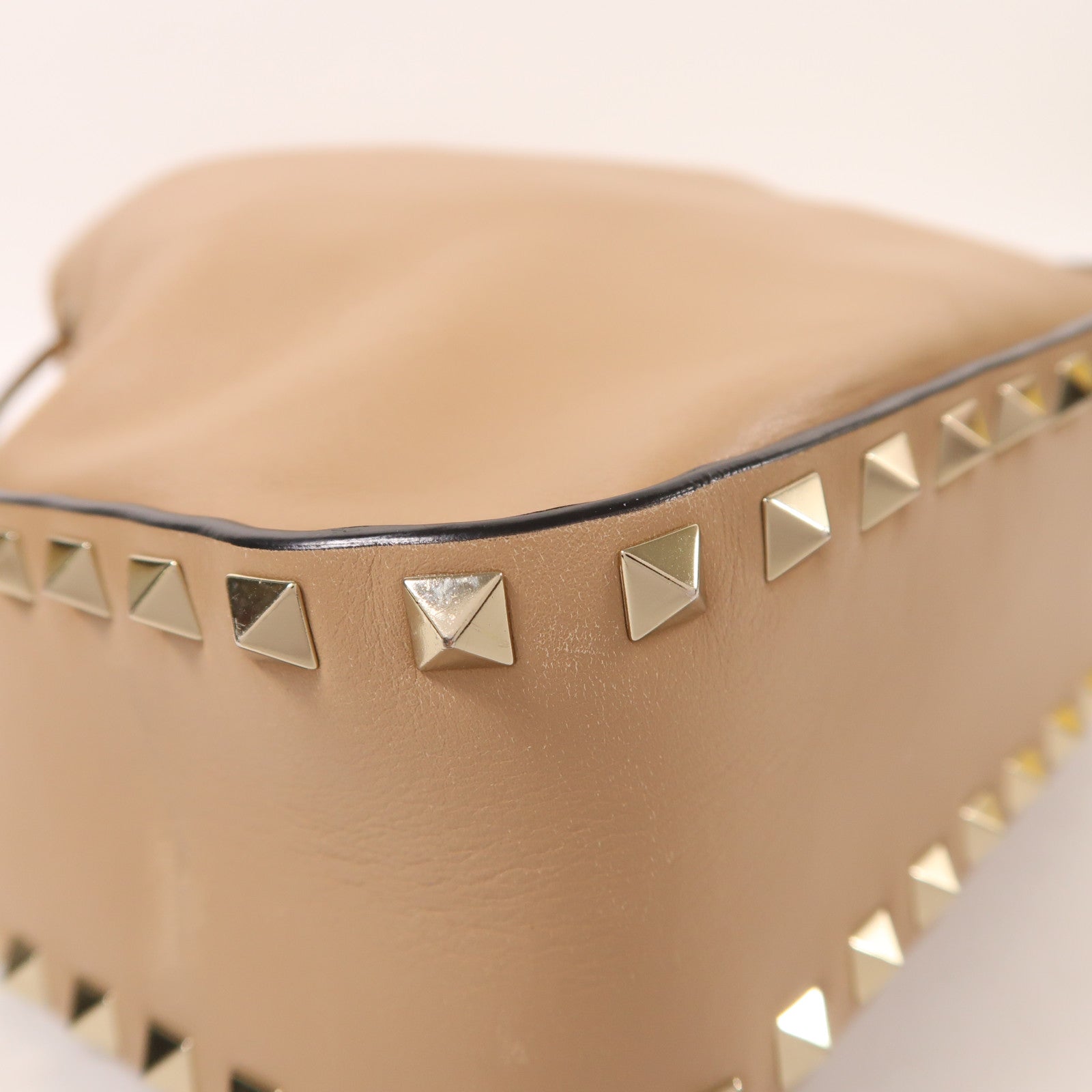 Valentino 皮革Shoulder Bag金扣肩背袋