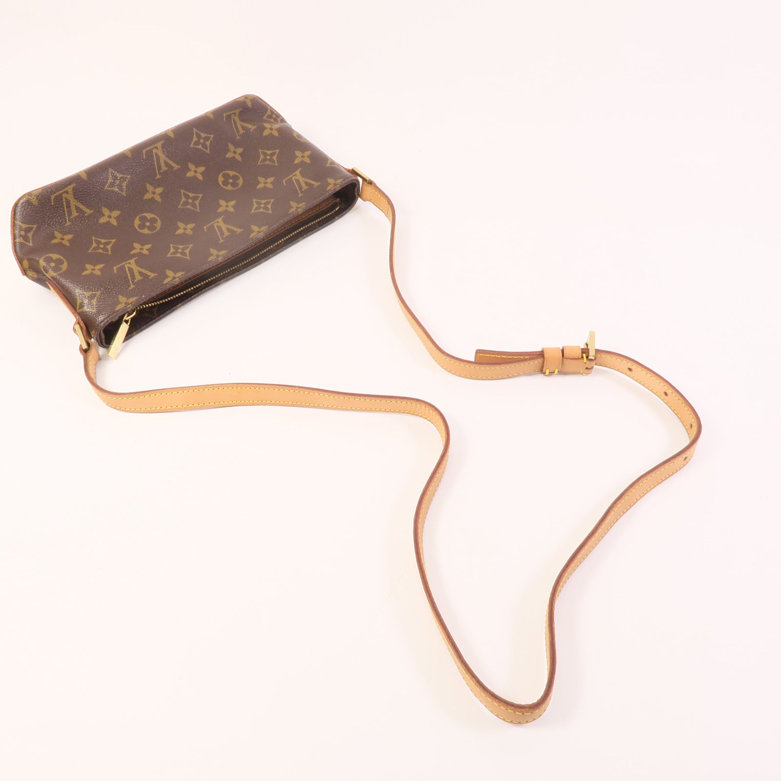 LOUIS VUITTON Monogram Trotteur金扣肩背袋