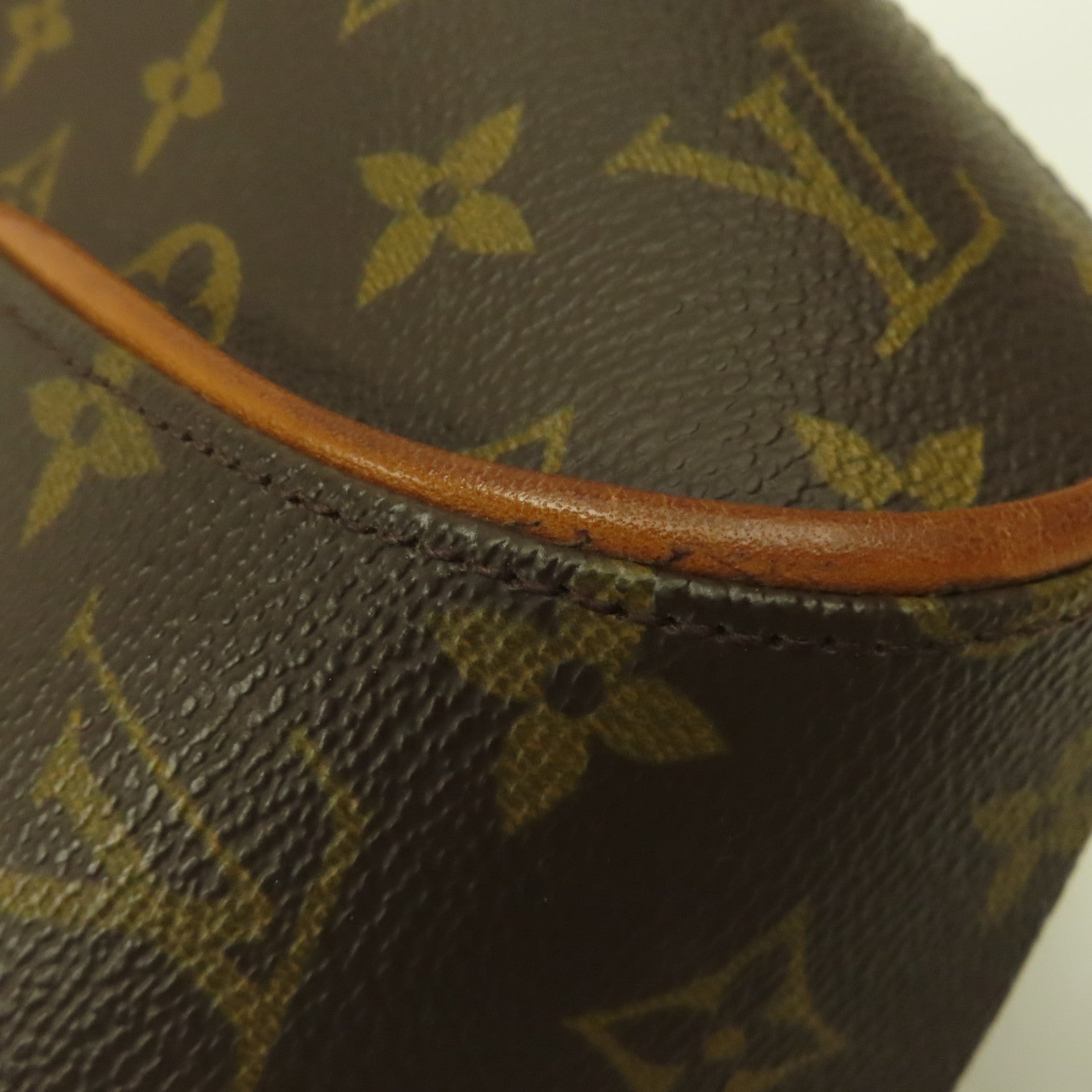 LOUIS VUITTON Monogram Ellipse PM金扣手挽袋啡色