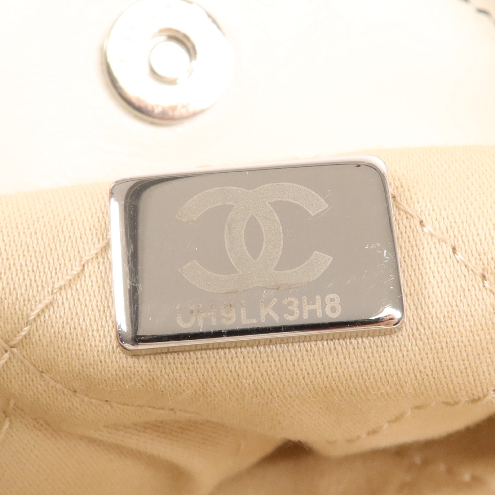 CHANEL 羊皮皮革Chanel 22 Small銀扣鏈帶肩背袋