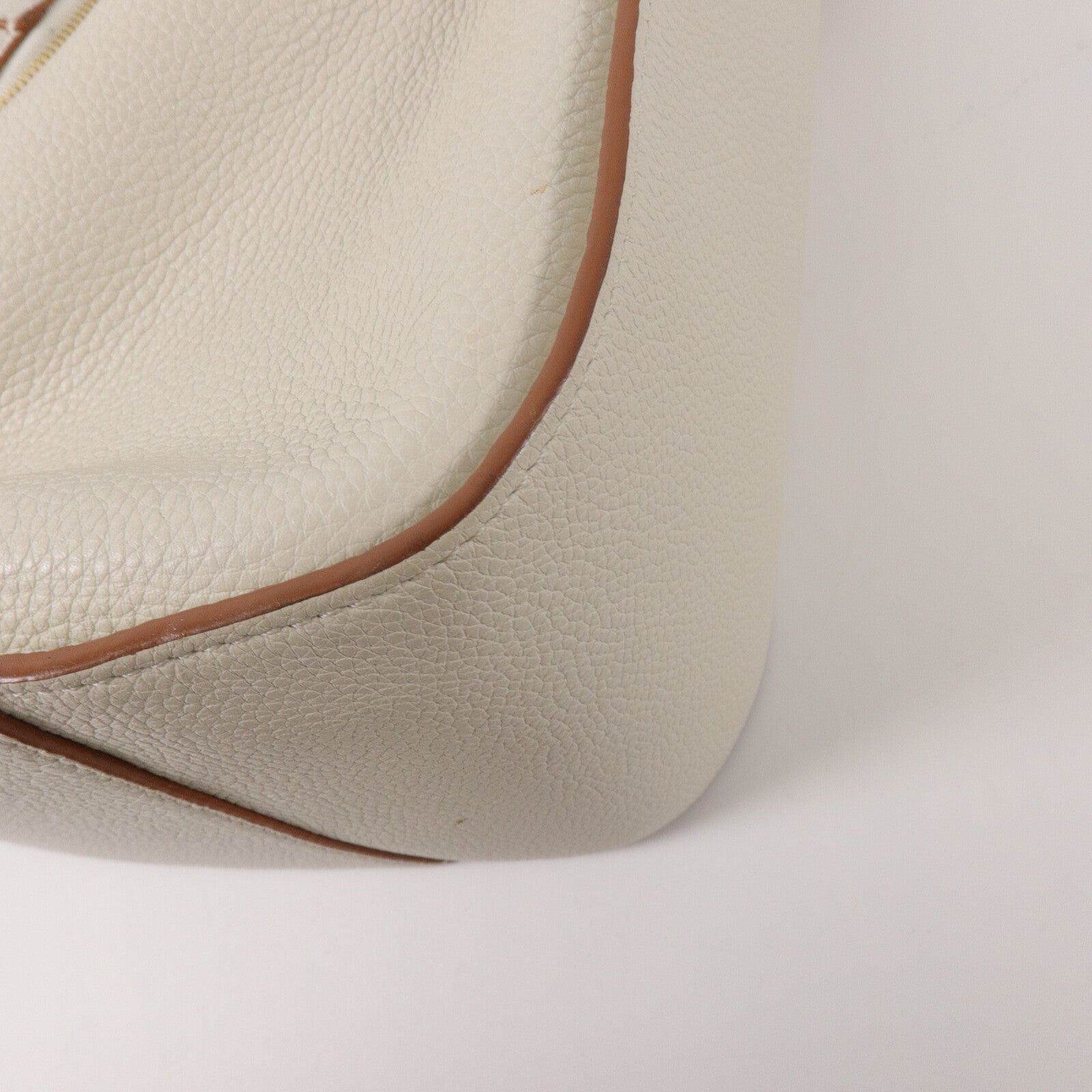 LOEWE 牛皮皮革Hammock Small手挽肩背兩用袋