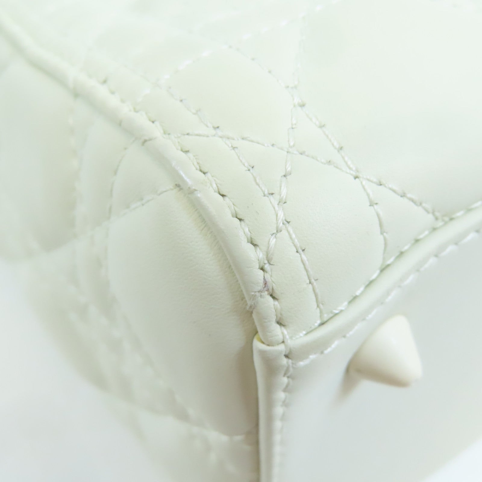 Dior CD Lady Dior 2 Way Shoulder Handbag M0565ILOI Calfskin White
