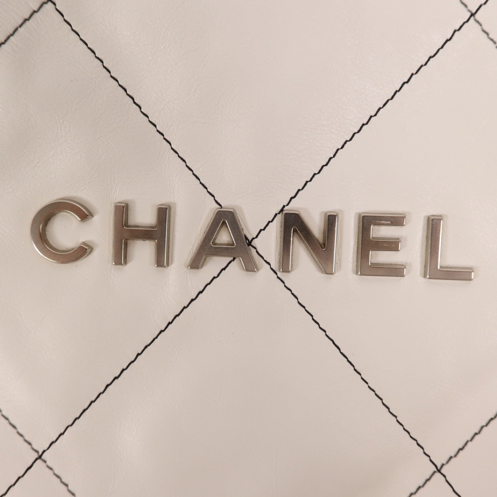CHANEL 羊皮皮革Chanel 22 Small銀扣鏈帶肩背袋