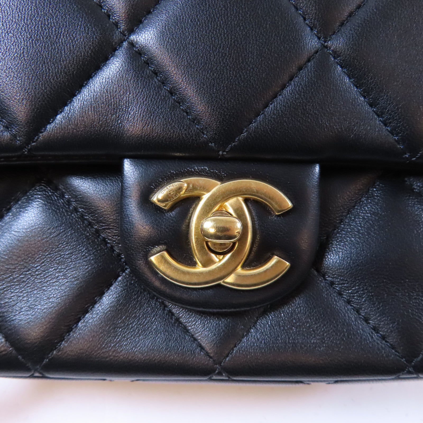 CHANEL 【激減優惠】菱格羊皮皮革Chain Shoulder金扣鏈帶肩背袋黑色