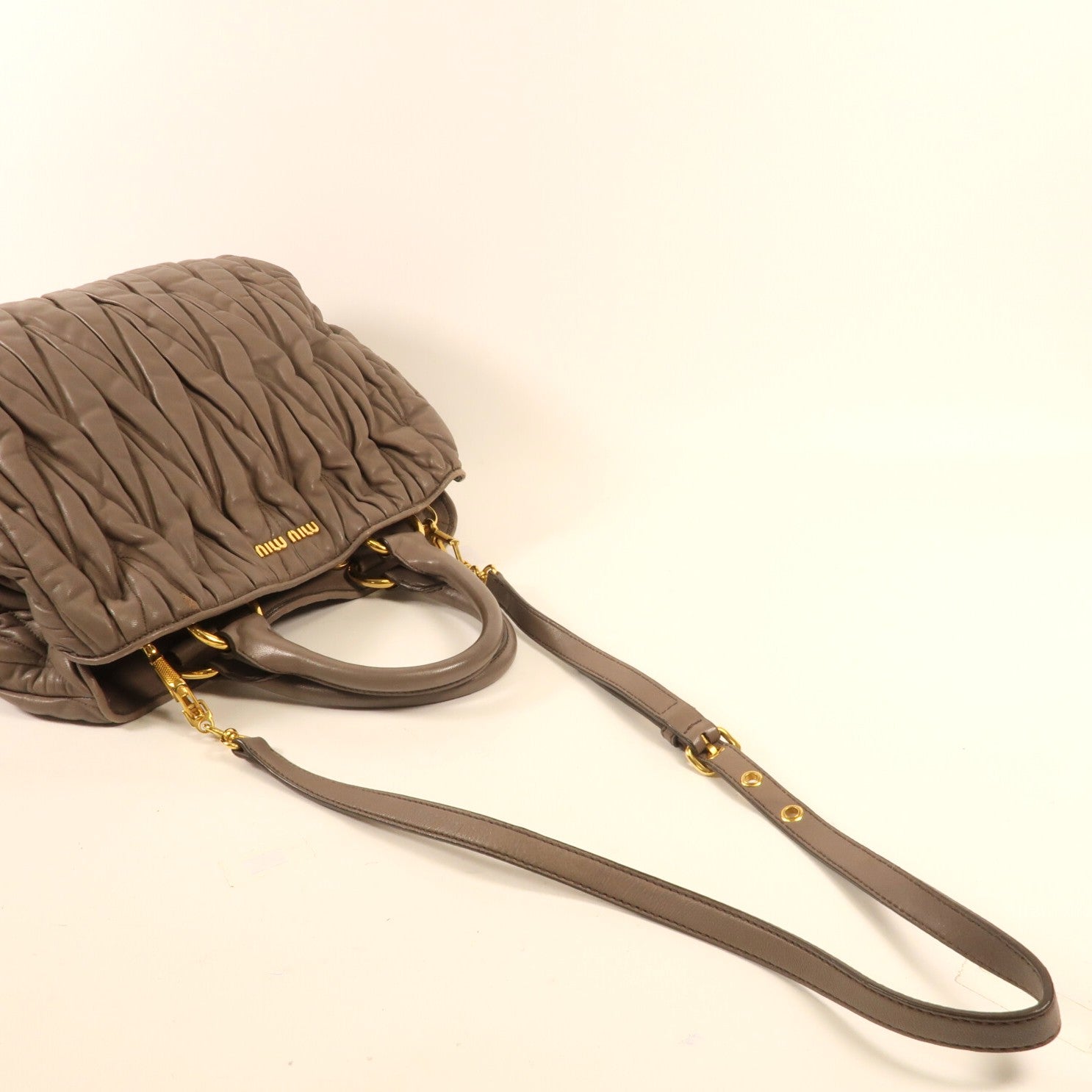 Miu Miu 牛皮皮革2 Way Shoulder金扣手挽肩背兩用袋