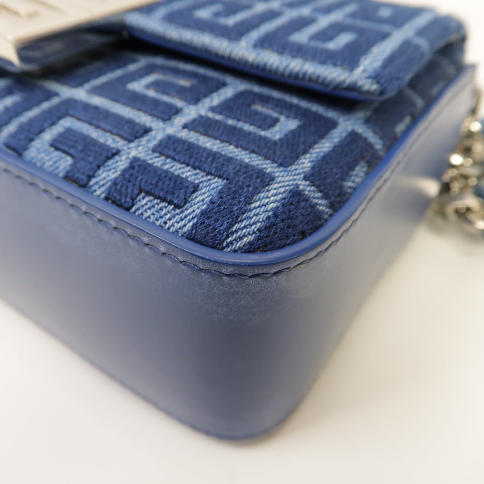 GIVENCHY 牛仔布2 Way Shoulder Bag銀扣手挽肩背兩用袋藍色