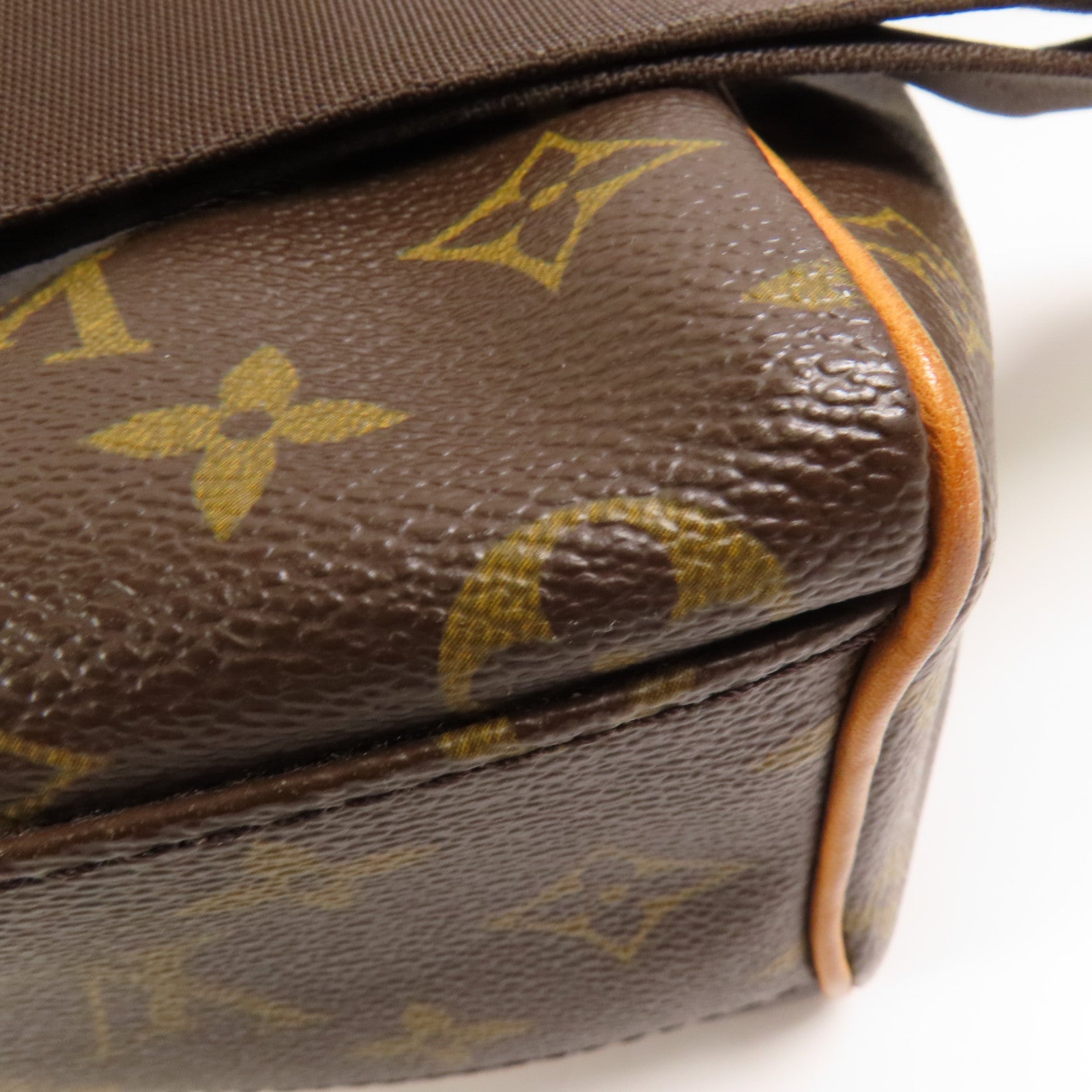 LOUIS VUITTON Monogram Abbesses金扣肩背袋棕色