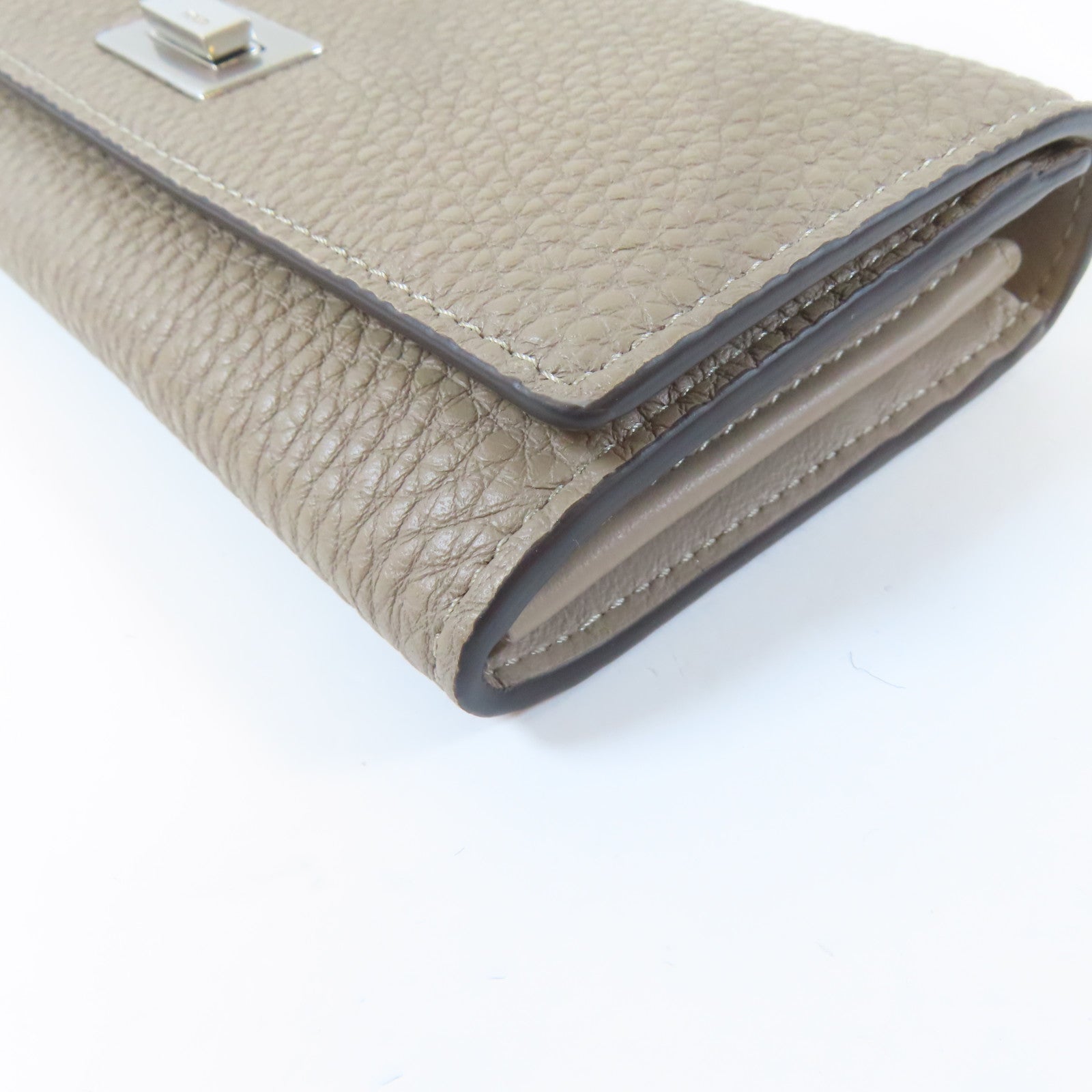 FENDI 牛皮皮革Long wallet銀扣錢包灰色