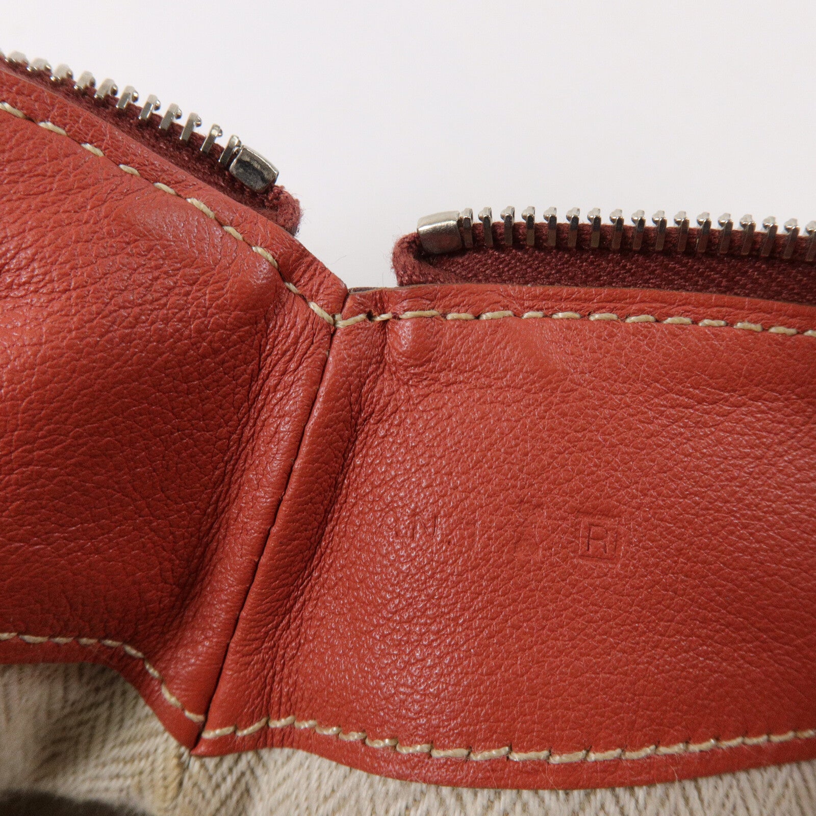 HERMES Swift皮革Bolide Pouch 25手拿包Rouge H