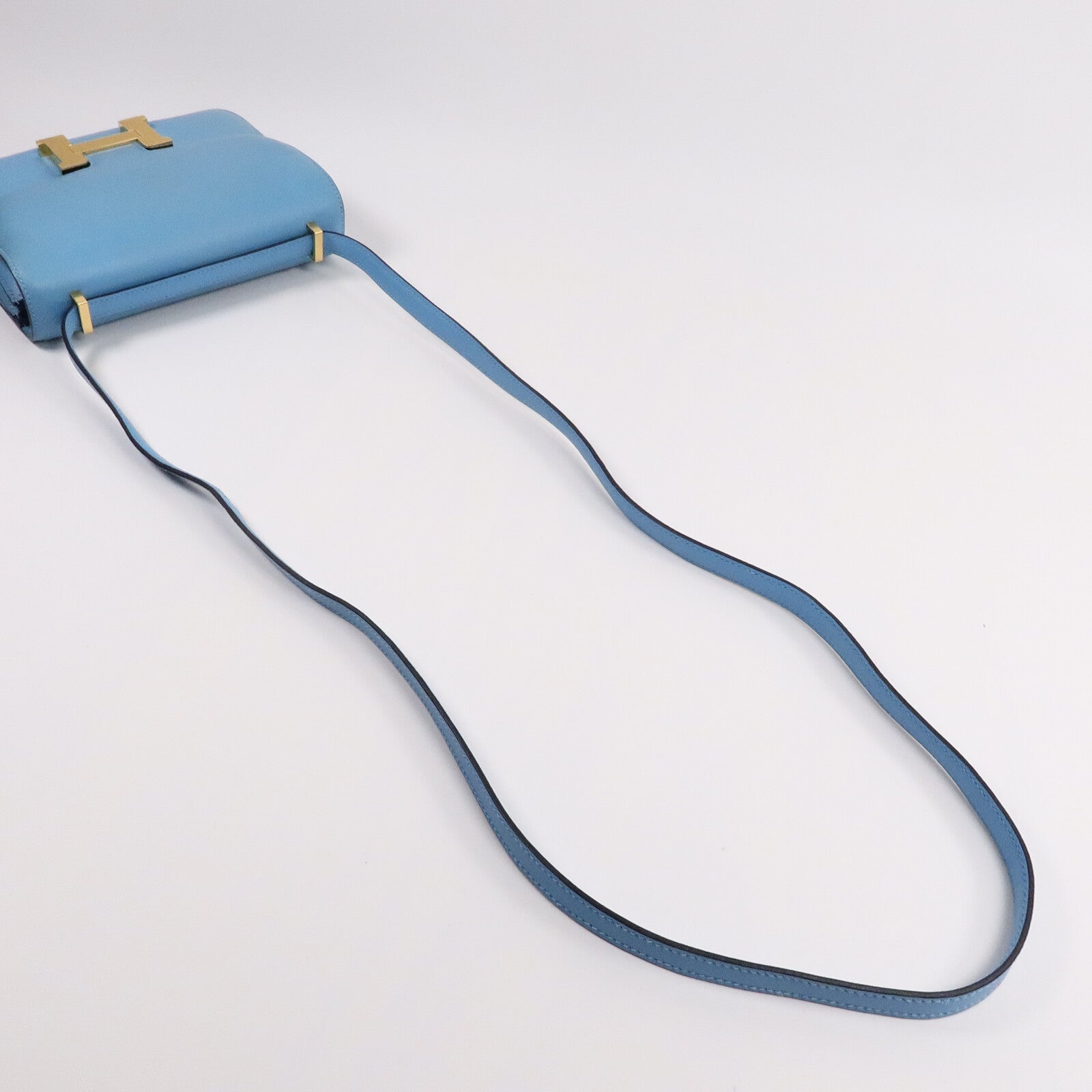 HERMES Swift皮革Constance Mini肩背袋Bleu Du Nord