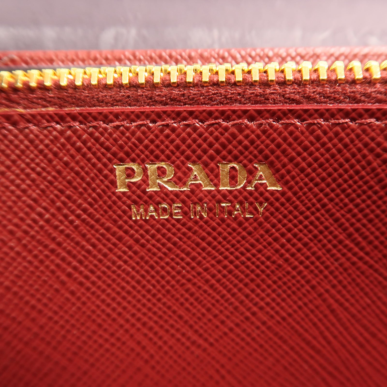 PRADA 牛皮皮革Chain Shoulder金扣鏈帶肩背袋