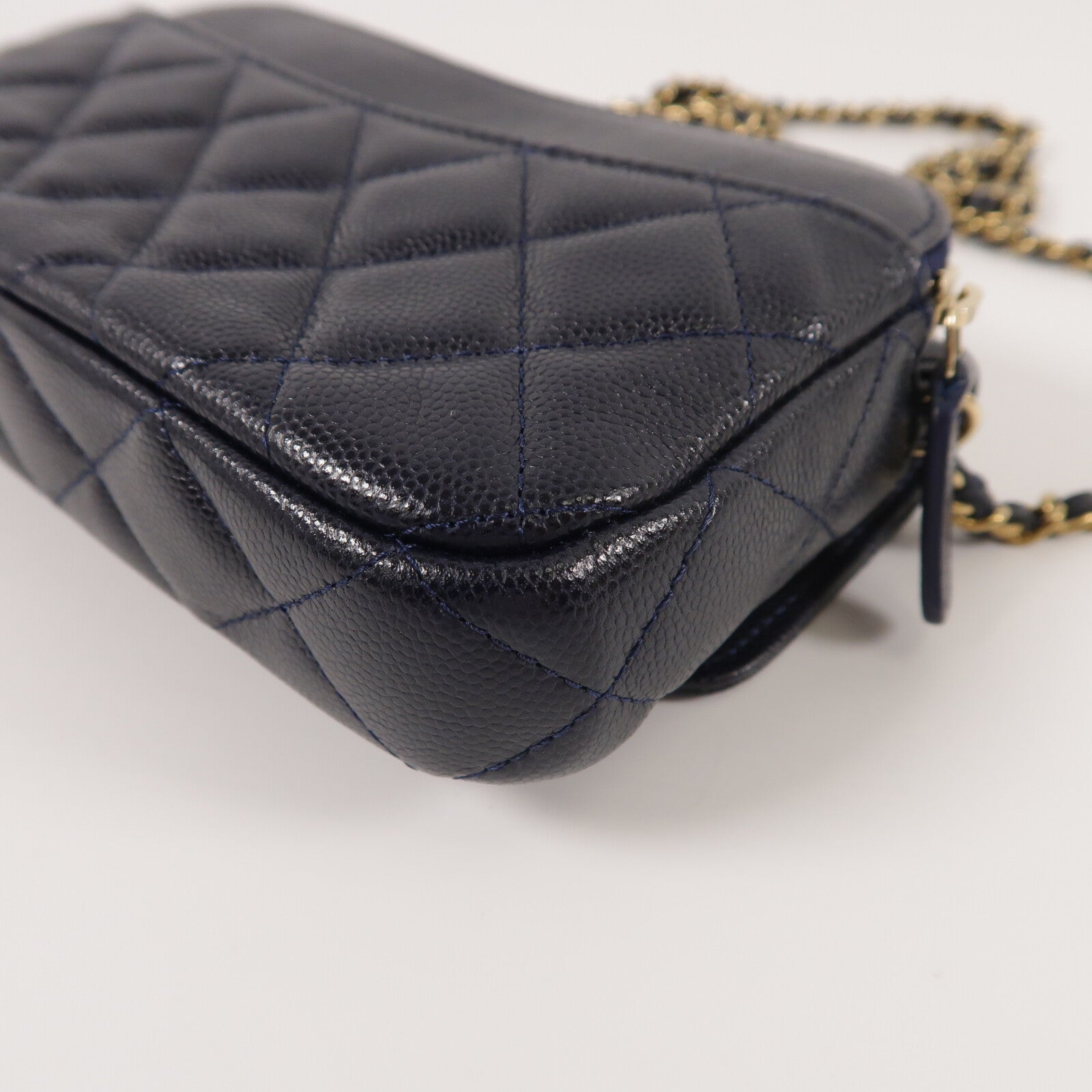 CHANEL 牛皮皮革Phone Bag鏈帶肩背袋