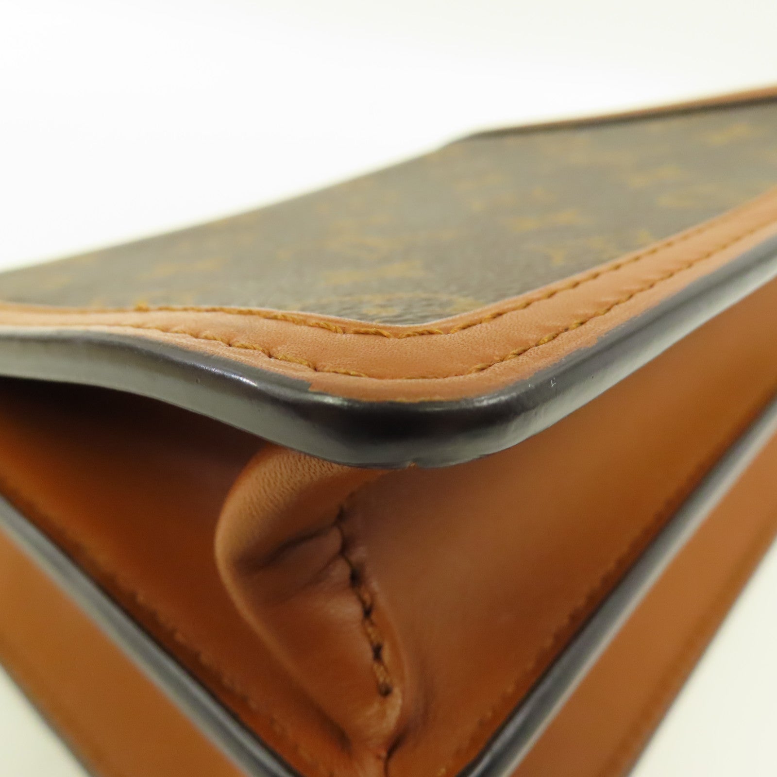 LOUIS VUITTON Monogrqam Reverse Mini Dauphine肩背袋棕色