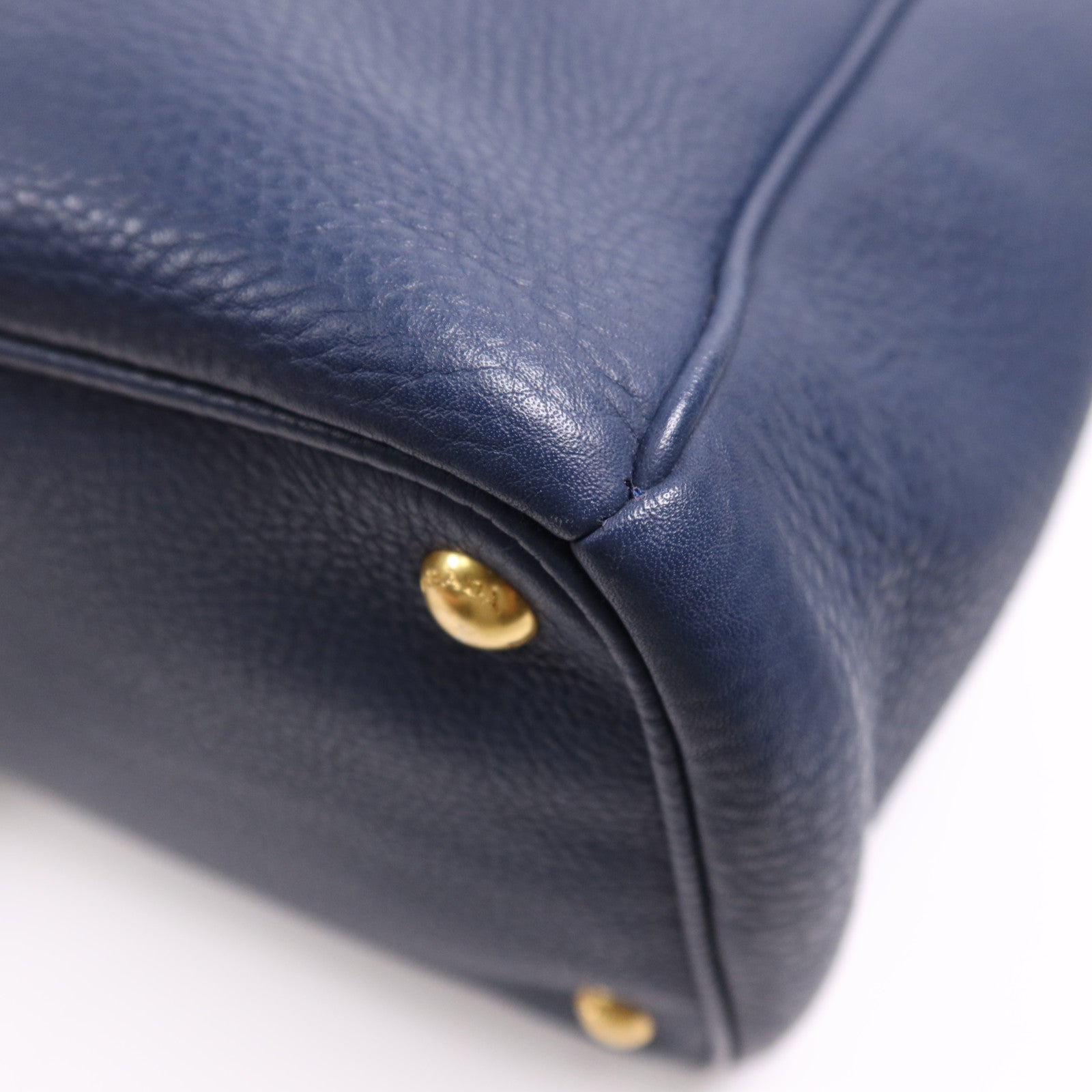 PRADA 牛皮皮革Shoulder Bag金扣肩背袋