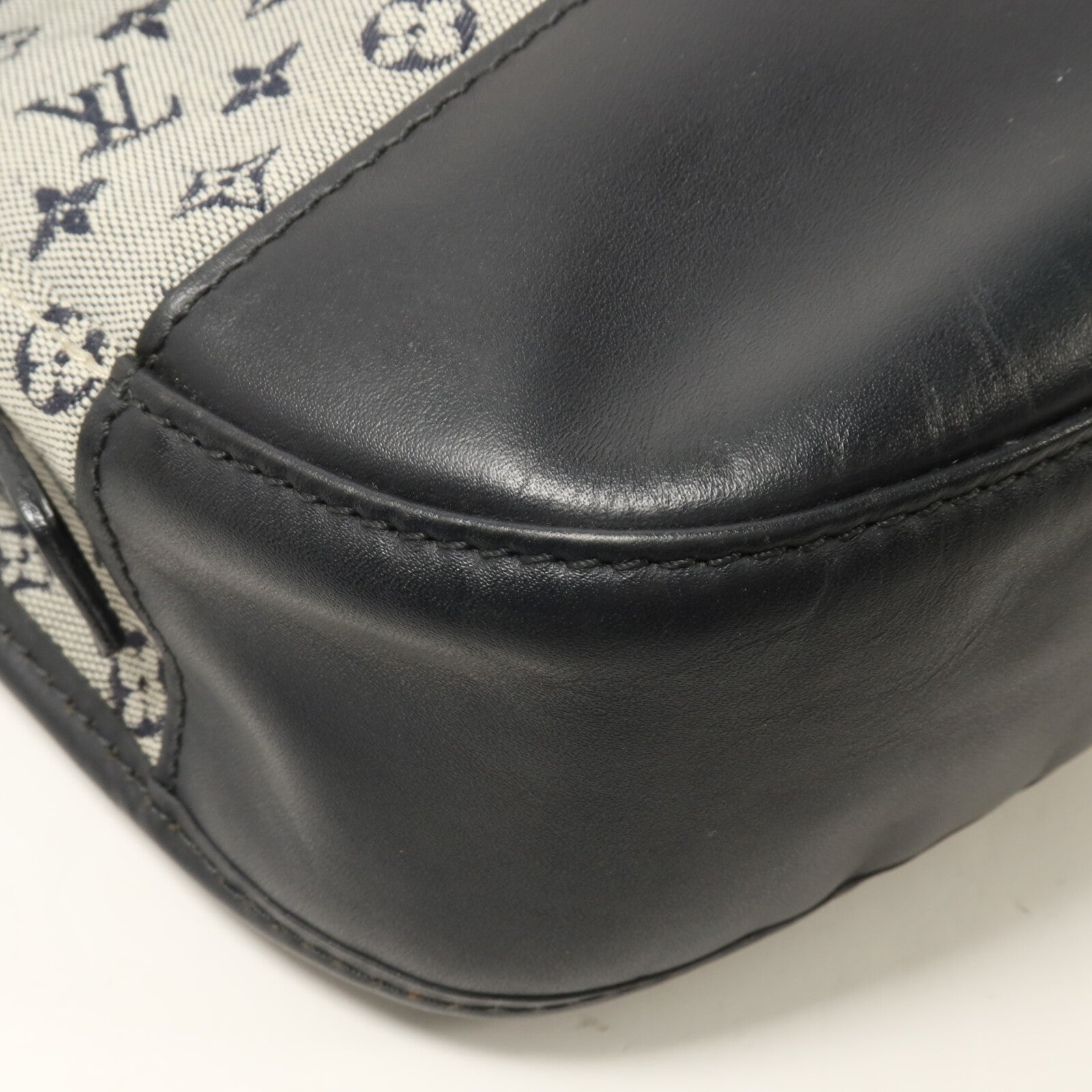 LOUIS VUITTON Monogram Mini Berangere肩背袋