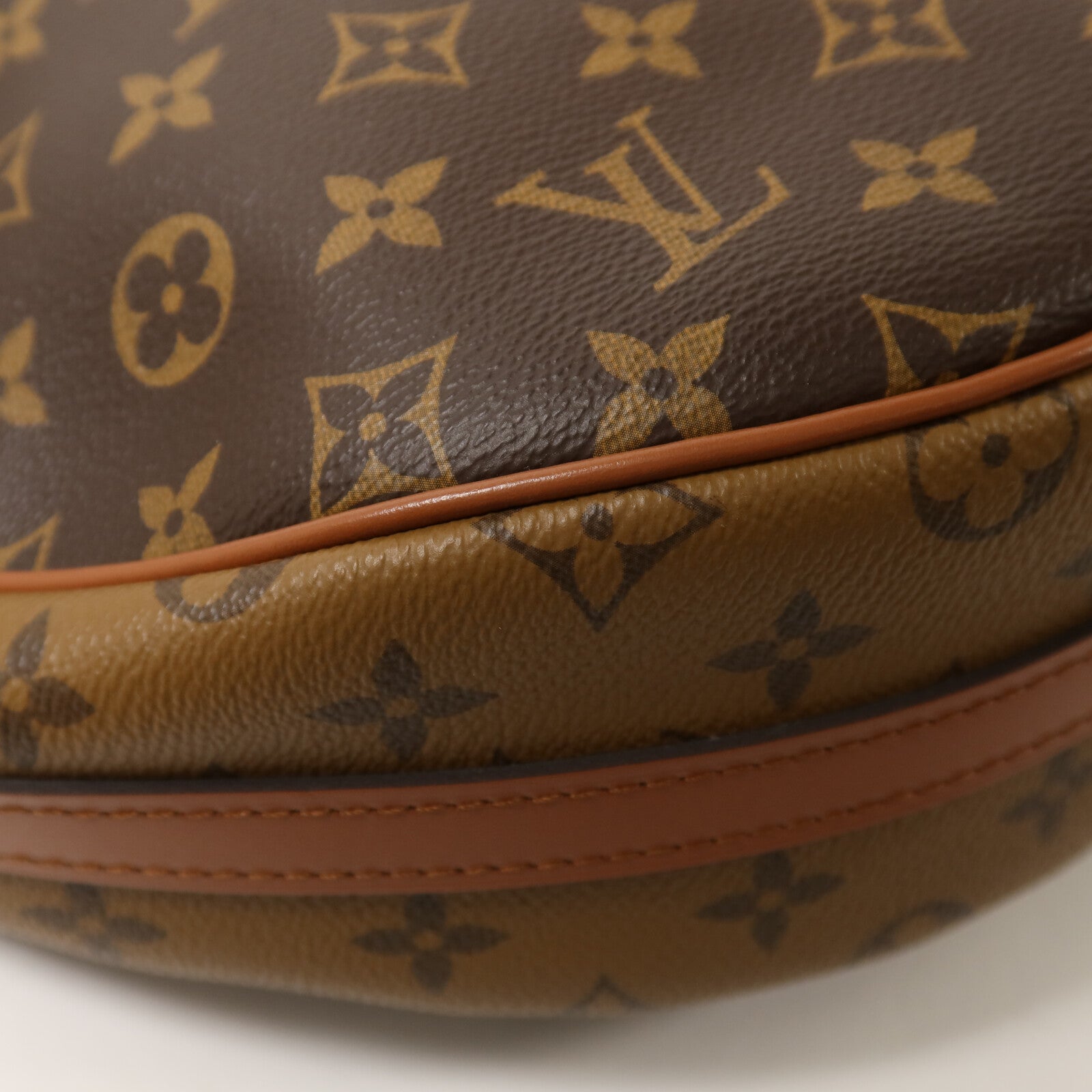 LOUIS VUITTON Monogram Reverse Loop Hobo手挽肩背兩用袋