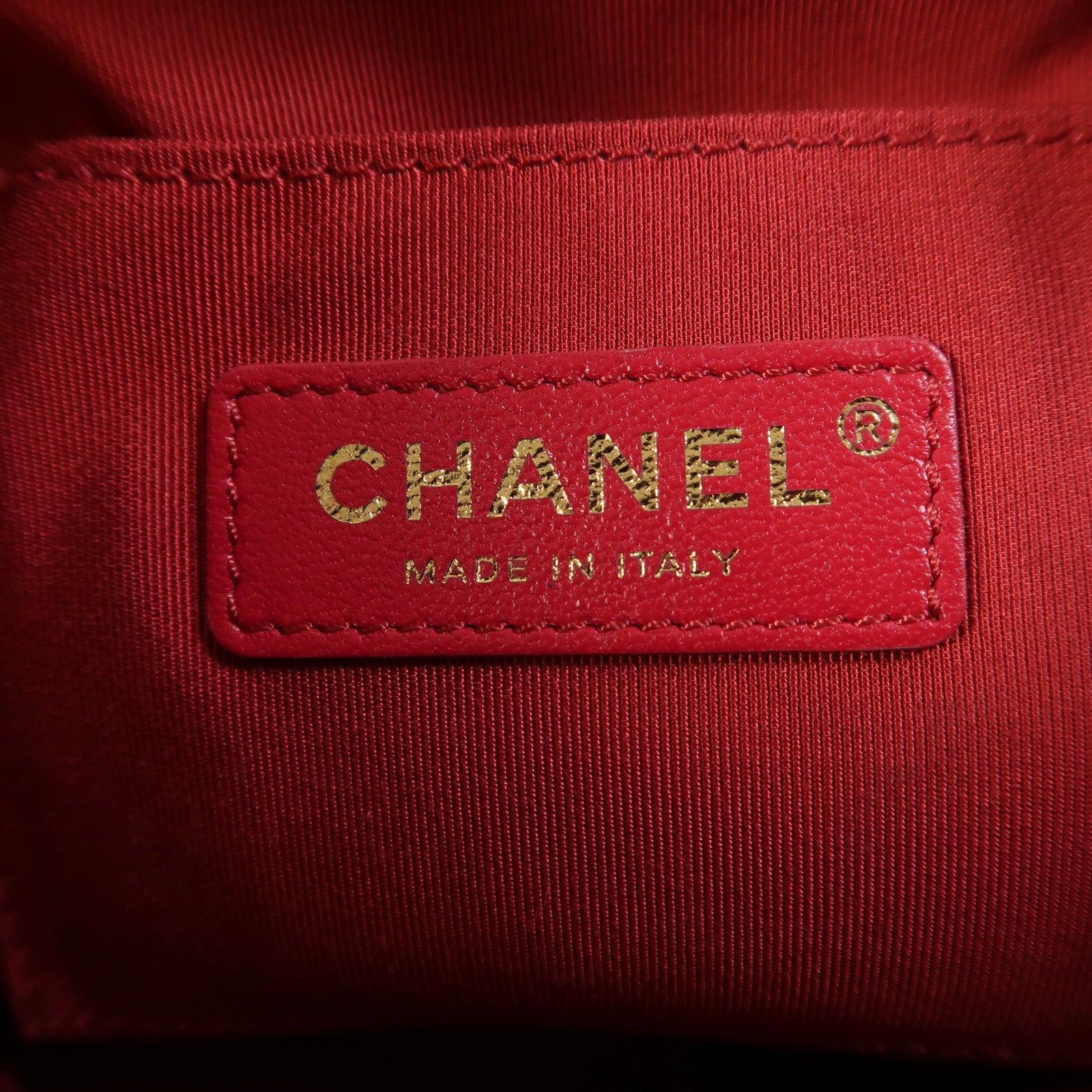 CHANEL 牛皮皮革Chain Shoulder金扣鏈帶肩背袋