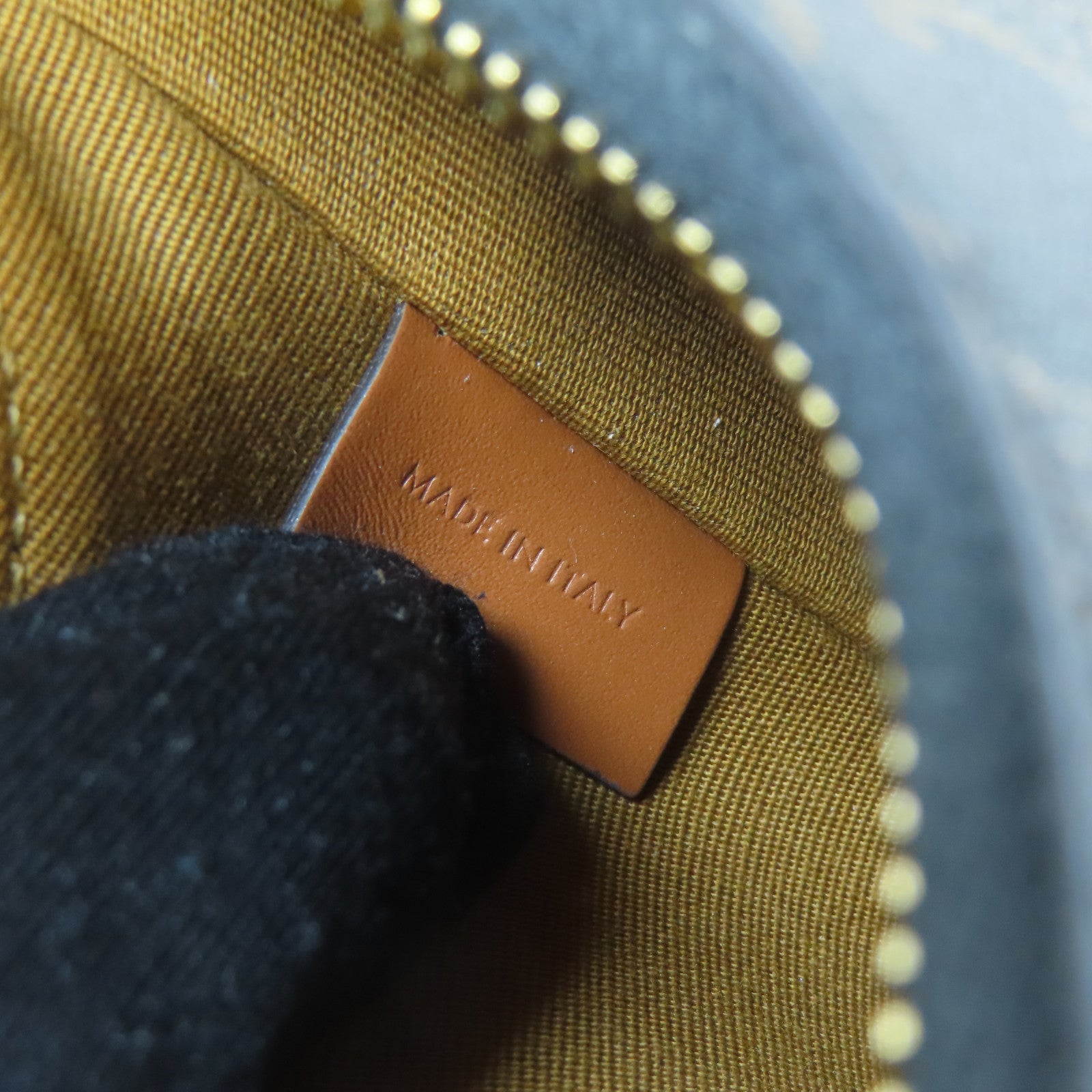 CELINE 塗層帆布Medium Ava金扣肩背袋啡色