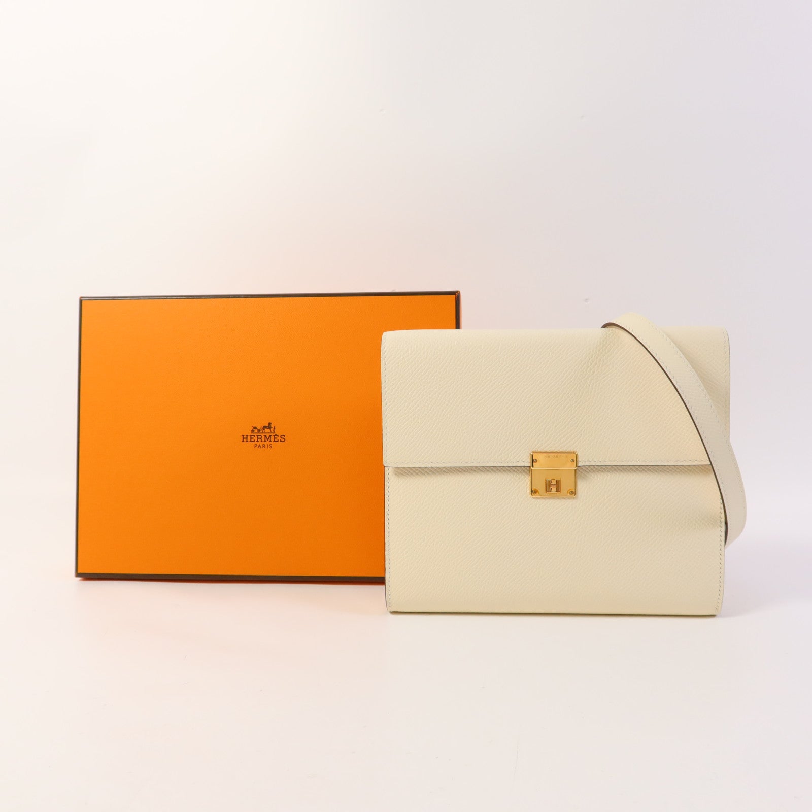 HERMES Epsom皮革Clic 16金扣肩背袋Nata