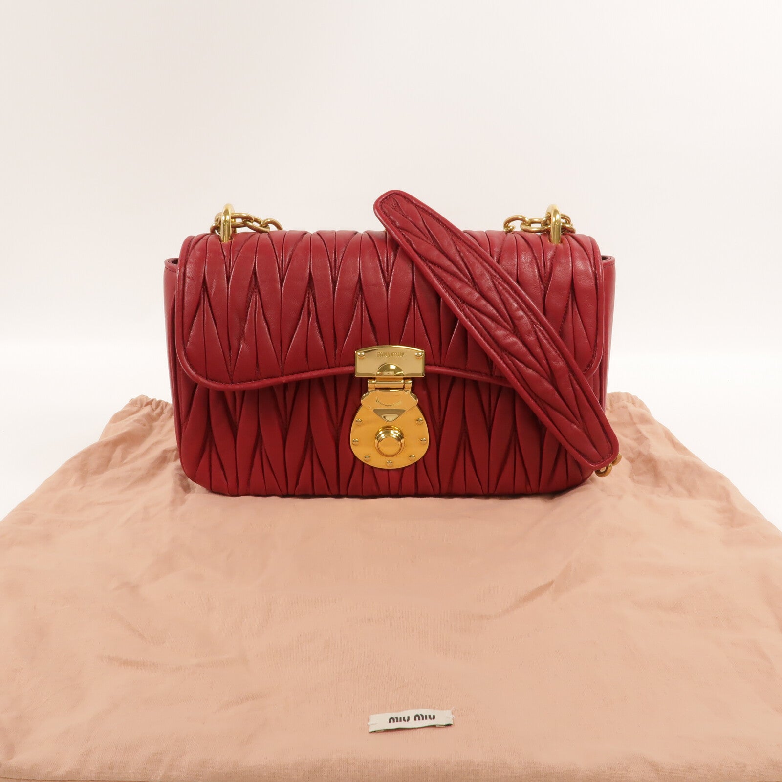 Miu Miu 羊皮皮革Matelasse鏈帶肩背袋
