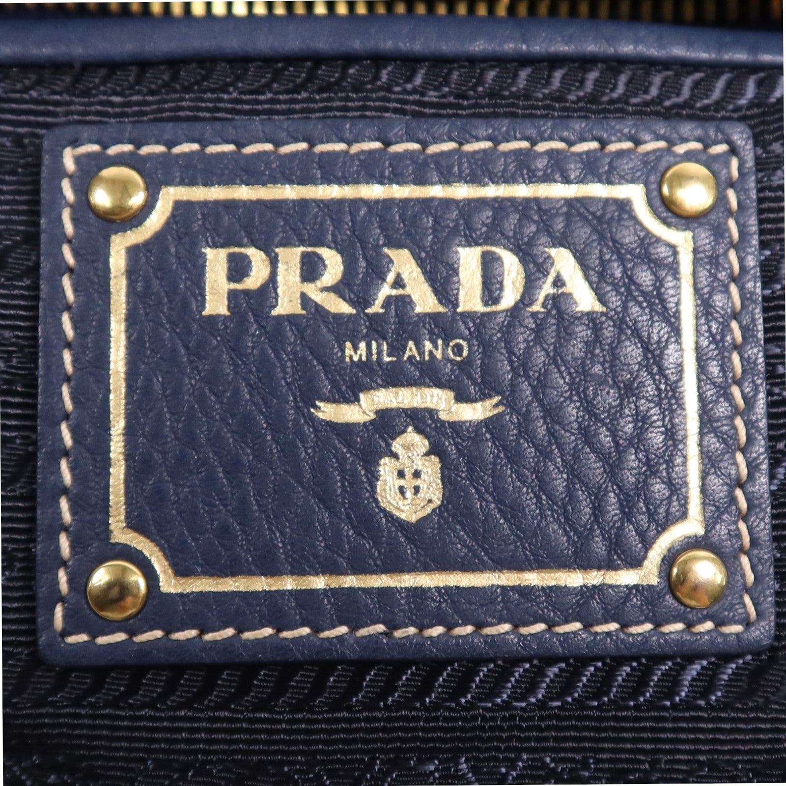 PRADA 牛皮皮革Shoulder Bag金扣肩背袋