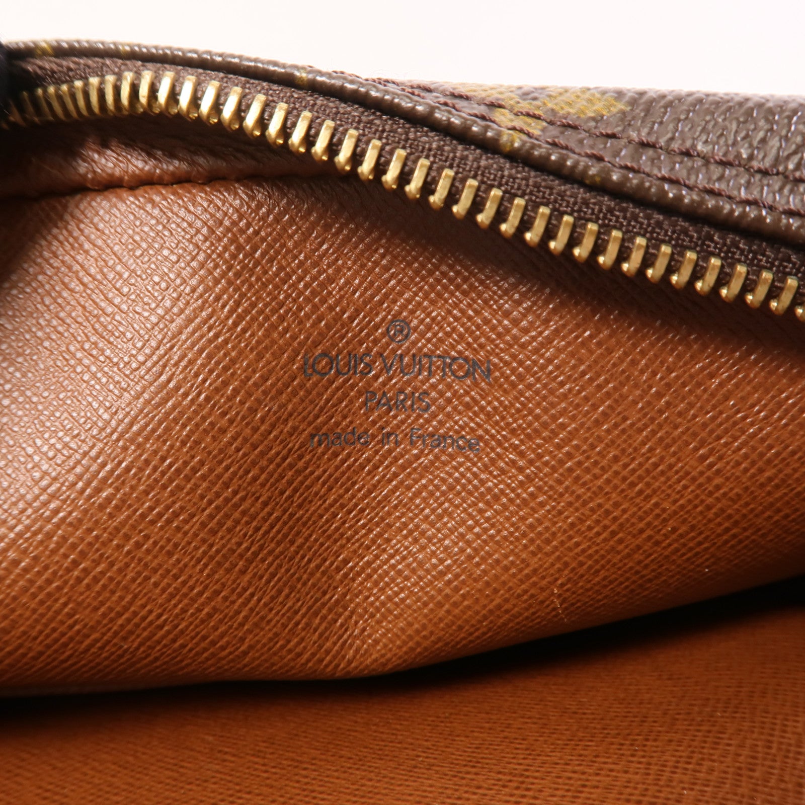 LOUIS VUITTON Monogram Danube金扣肩背袋