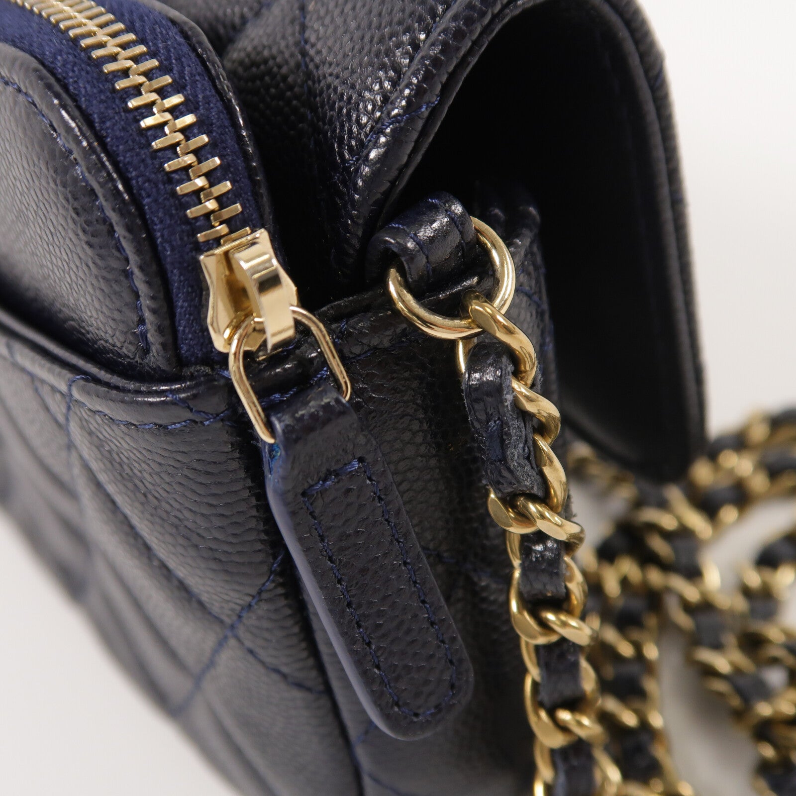 CHANEL 牛皮皮革Phone Bag鏈帶肩背袋