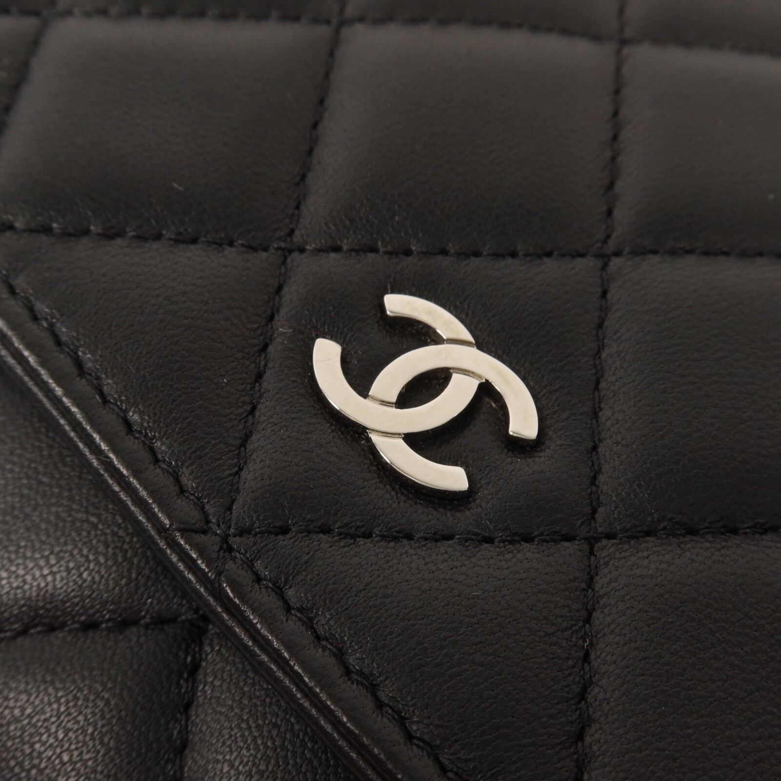 CHANEL 羊皮皮革Wallet On Chain鏈帶肩背袋