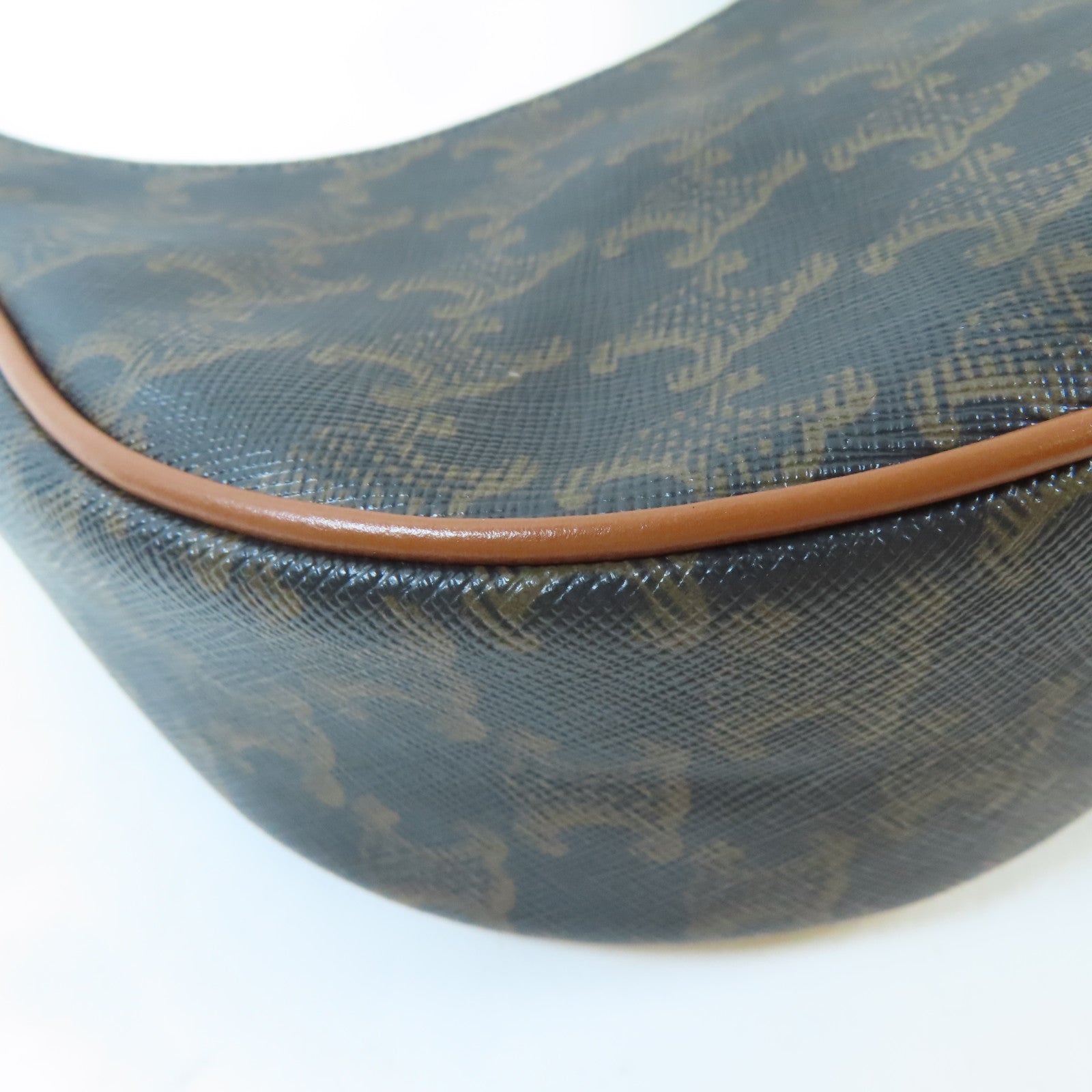 CELINE 塗層帆布Medium Ava金扣肩背袋啡色