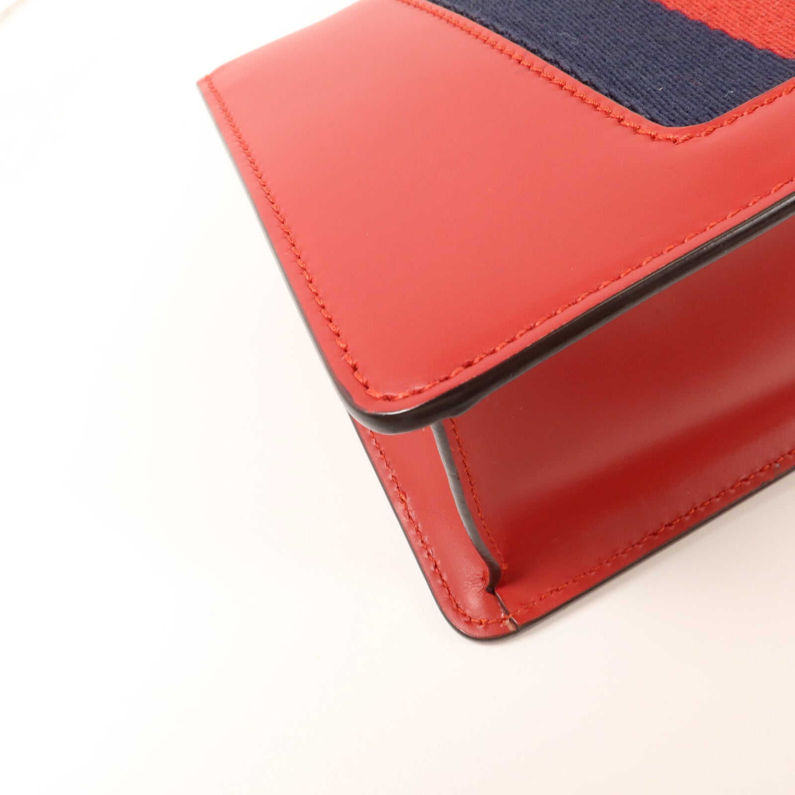 GUCCI 牛皮皮革Sylvie Mini手挽肩背兩用袋