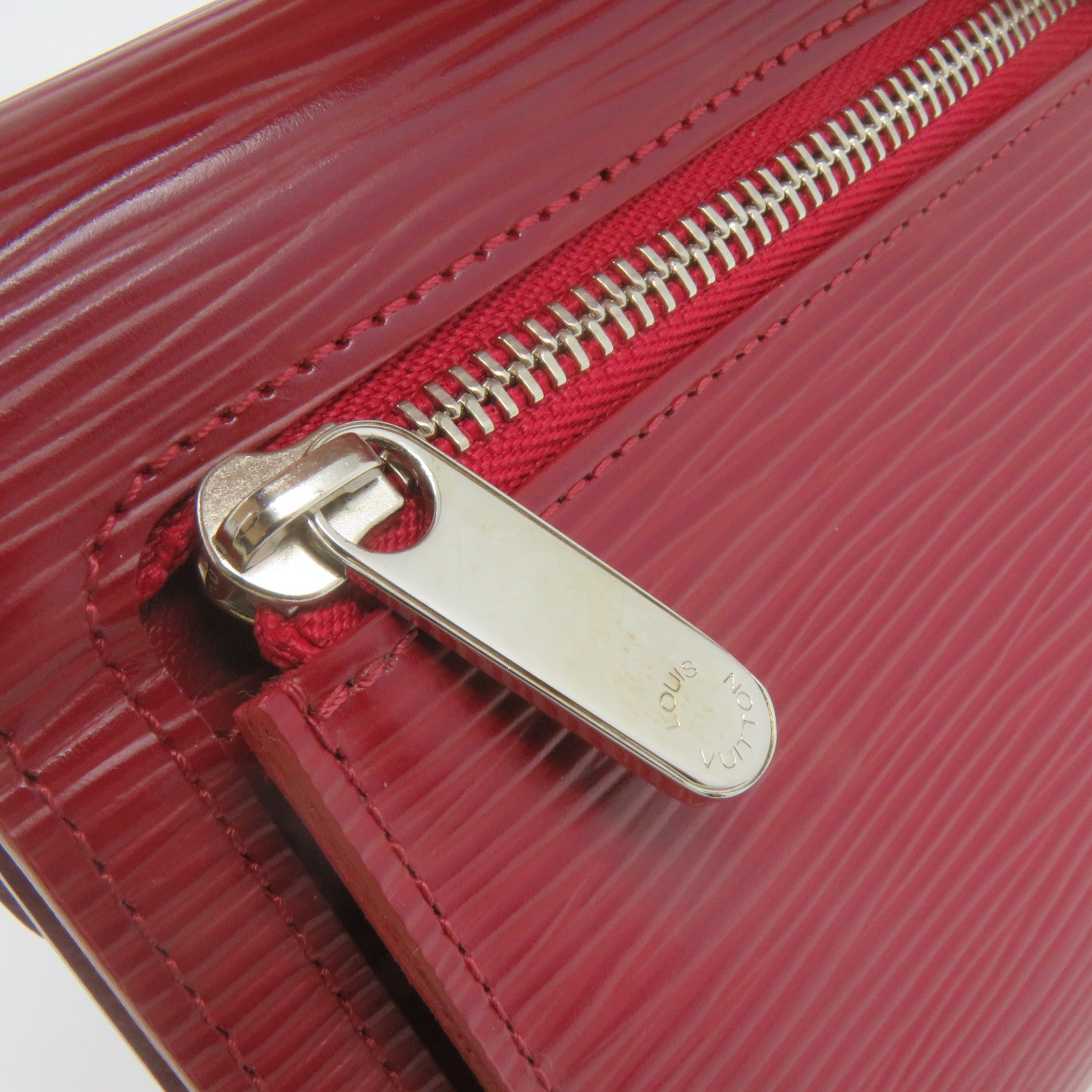 LOUIS VUITTON Epi Long Wallet silver buckle long wallet wine red