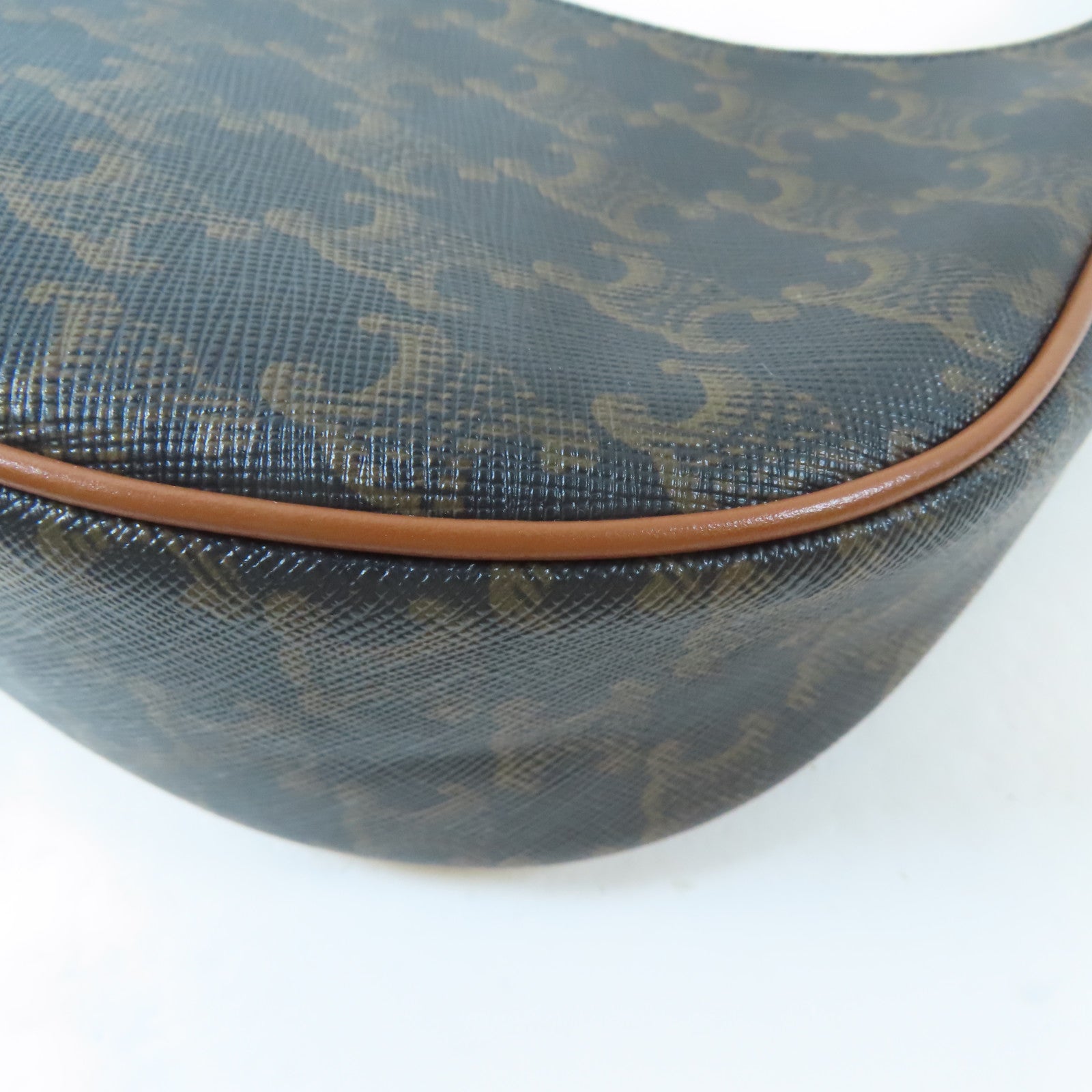 CELINE 塗層帆布Medium Ava金扣肩背袋啡色