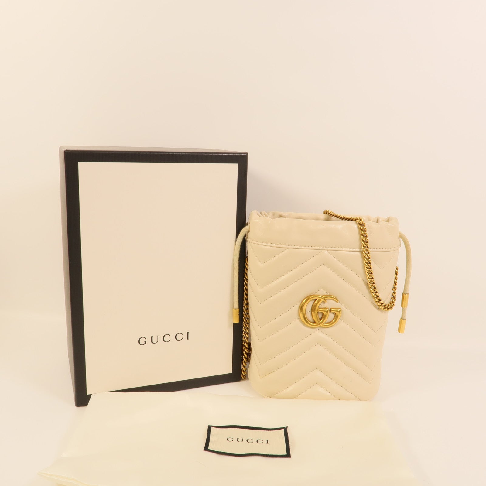 GUCCI 牛皮皮革GG Marmont Bucket鏈帶肩背袋