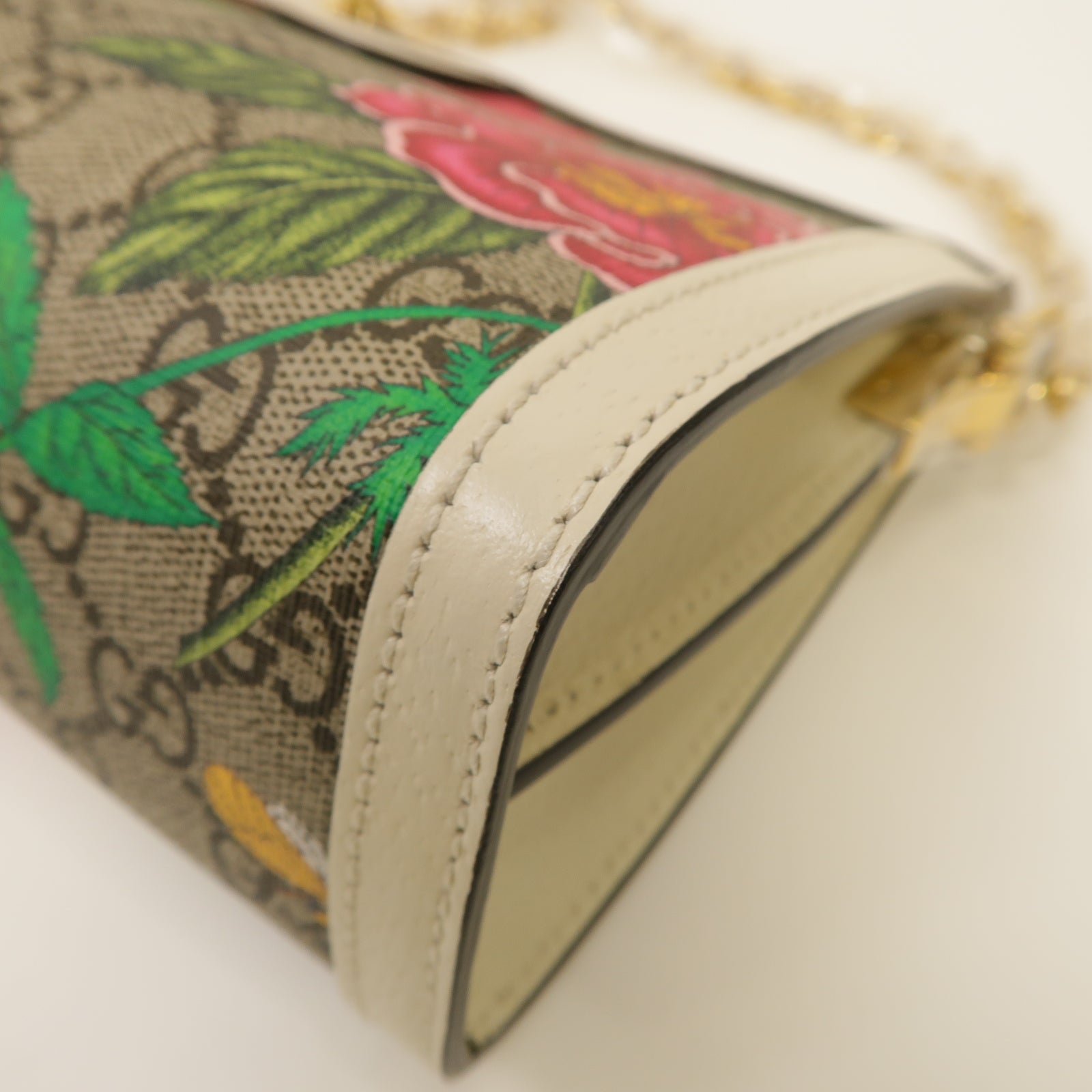 GUCCI 塗層帆布Shoulder Bag金扣鏈帶肩背袋白色