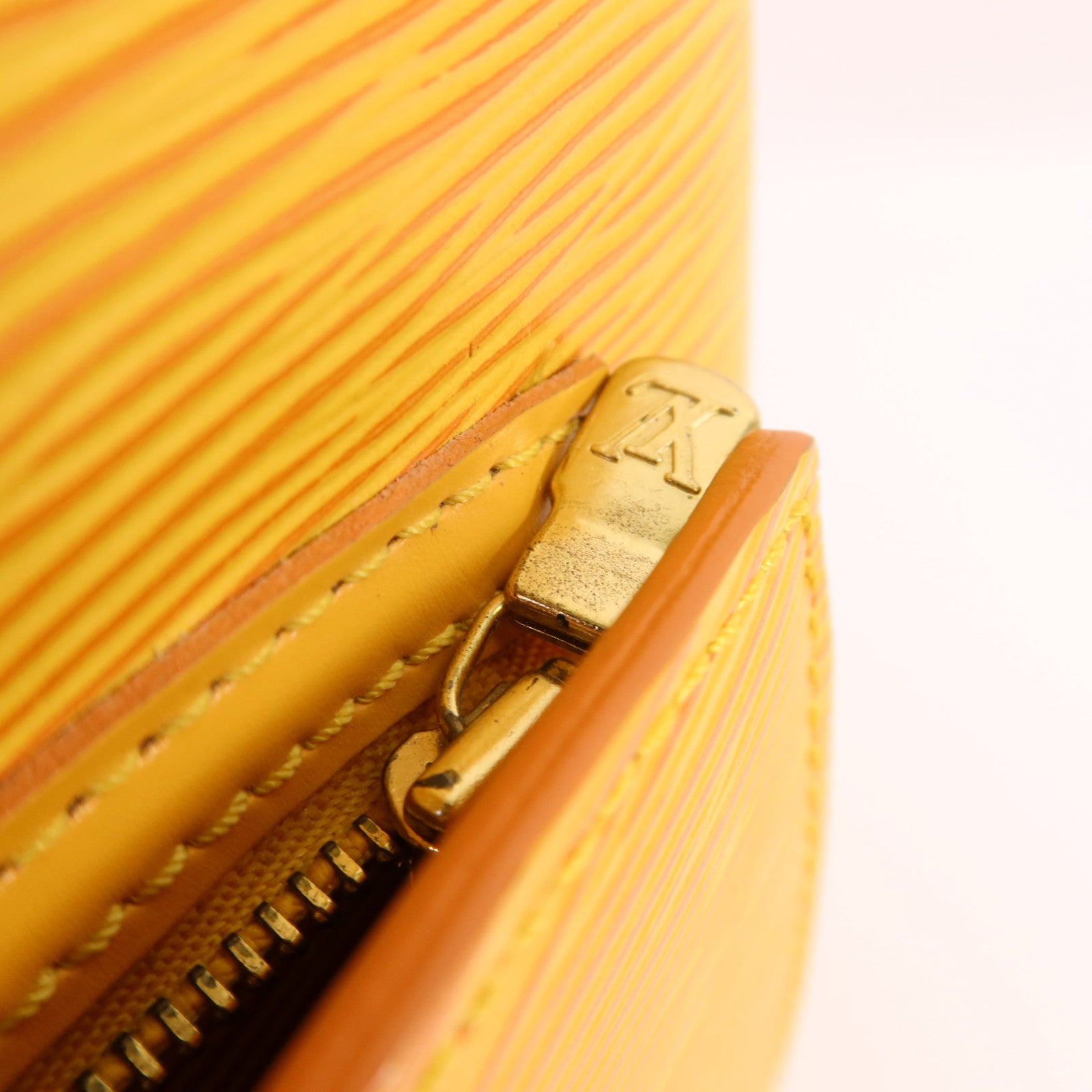 LOUIS VUITTON Epi Gobelins Backpack金扣背包