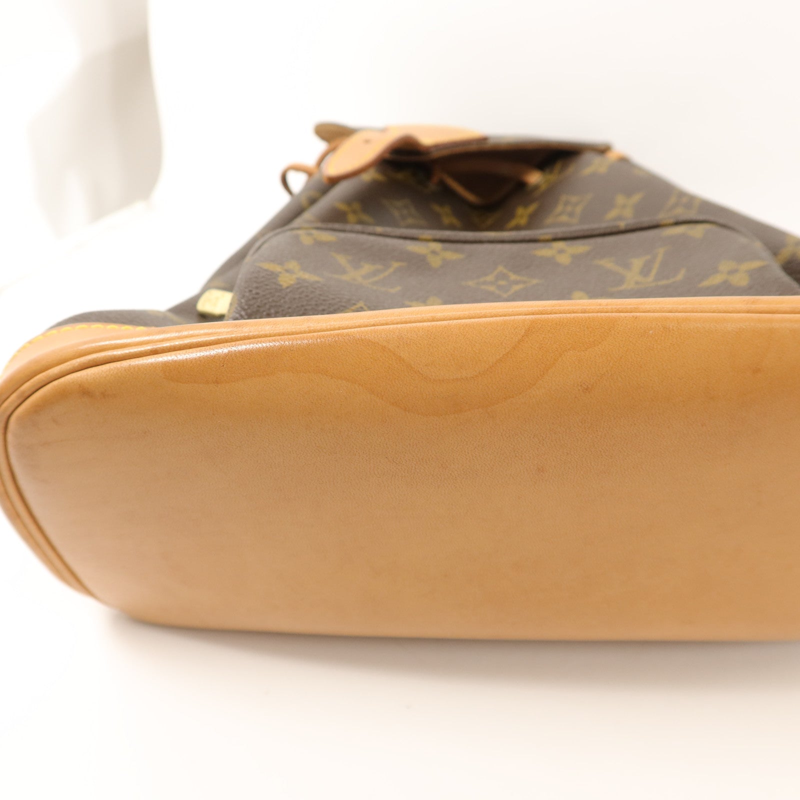 LOUIS VUITTON Monogram Montsouris MM Backpack背包