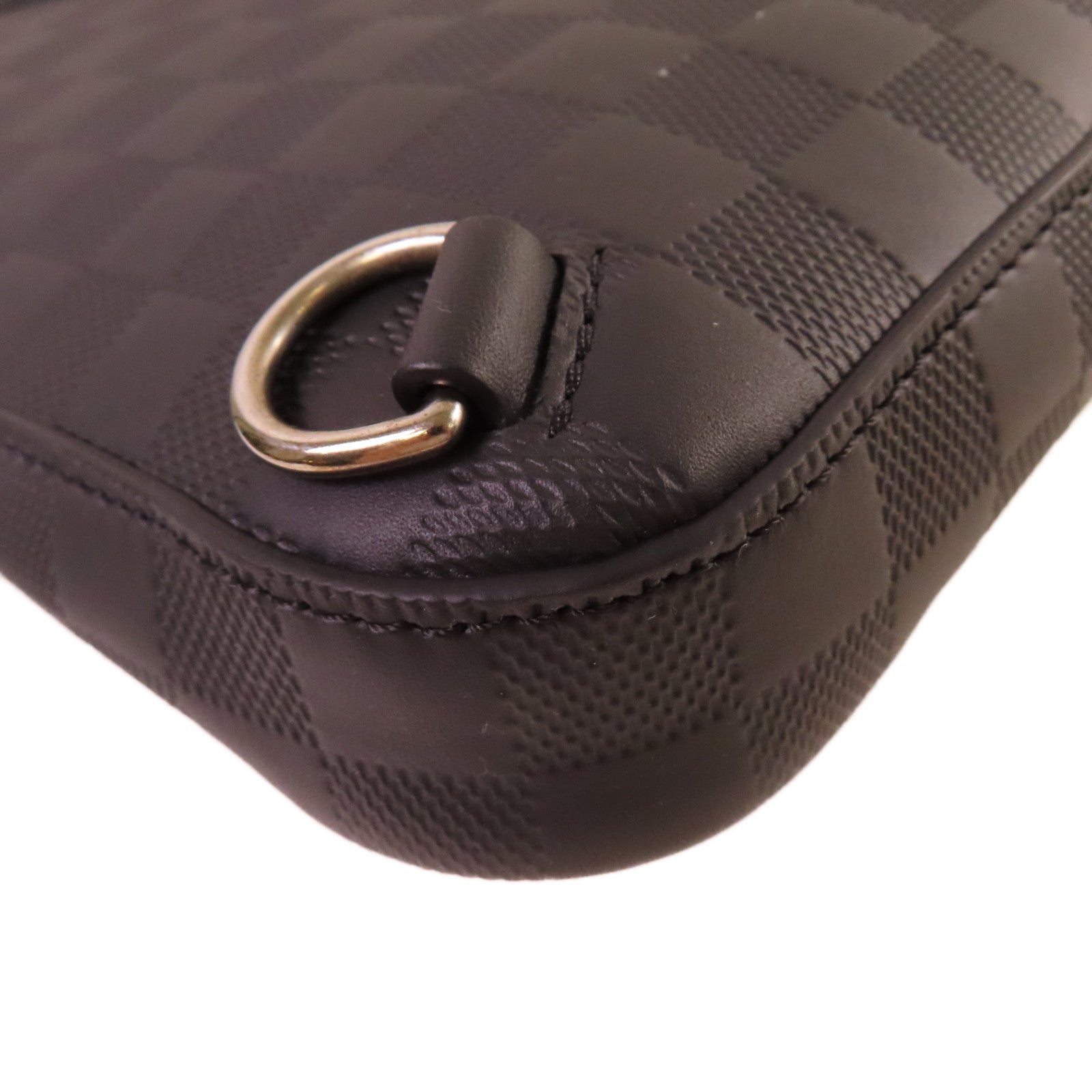 LOUIS VUITTON Damier Infini Avenue Slingbag銀扣肩背袋黑色