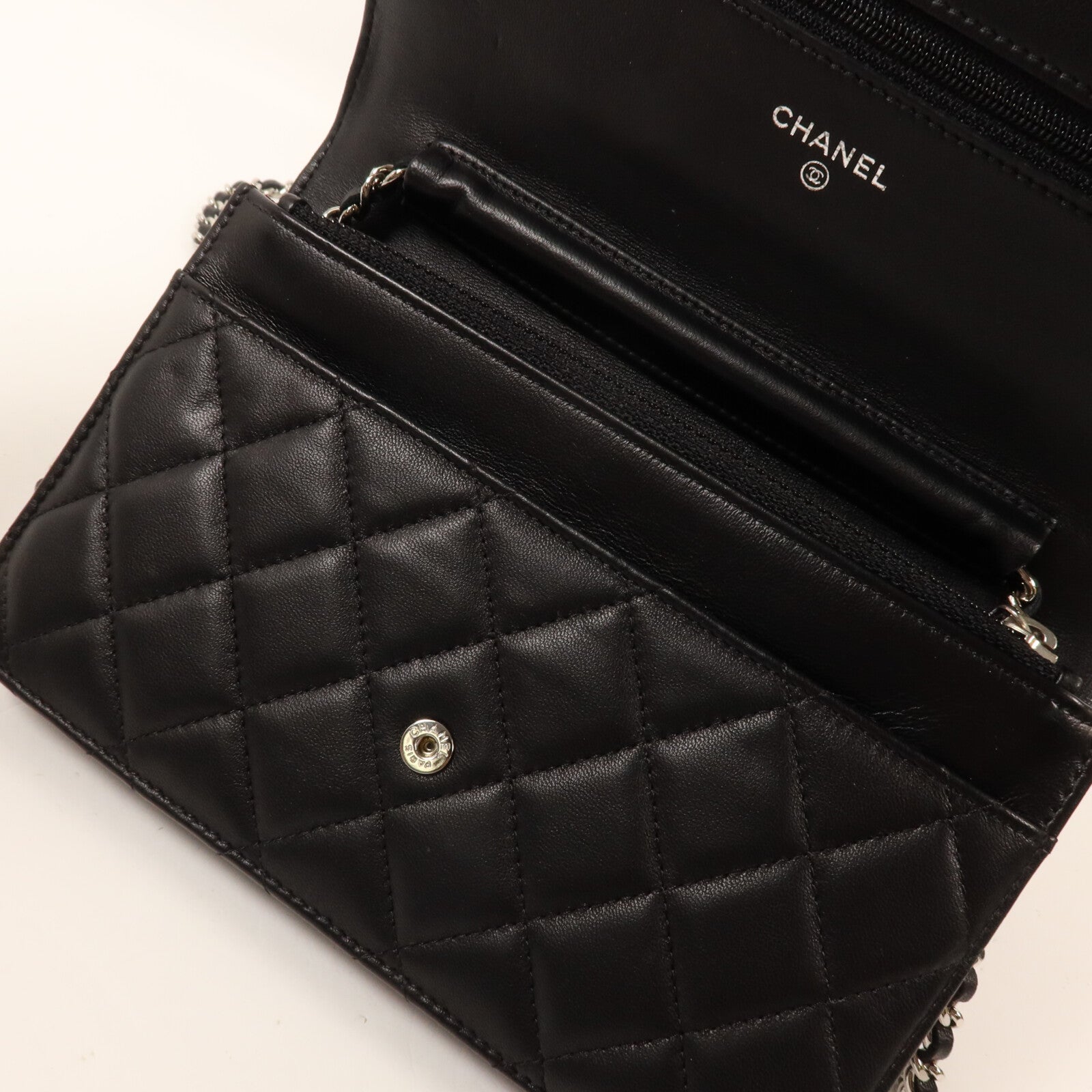 CHANEL 羊皮皮革Wallet On Chain鏈帶肩背袋
